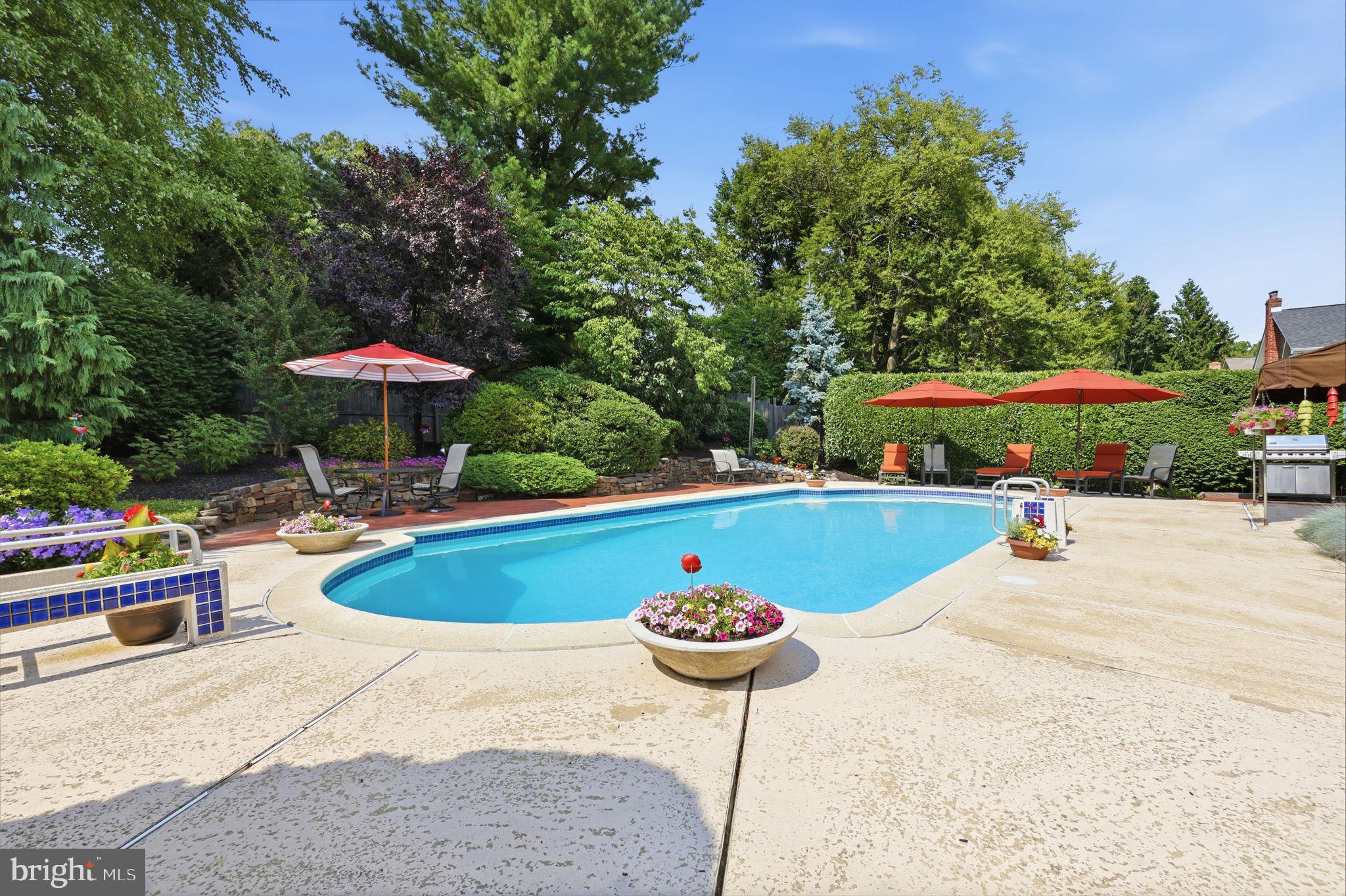 JUSTA FARMS - Residential