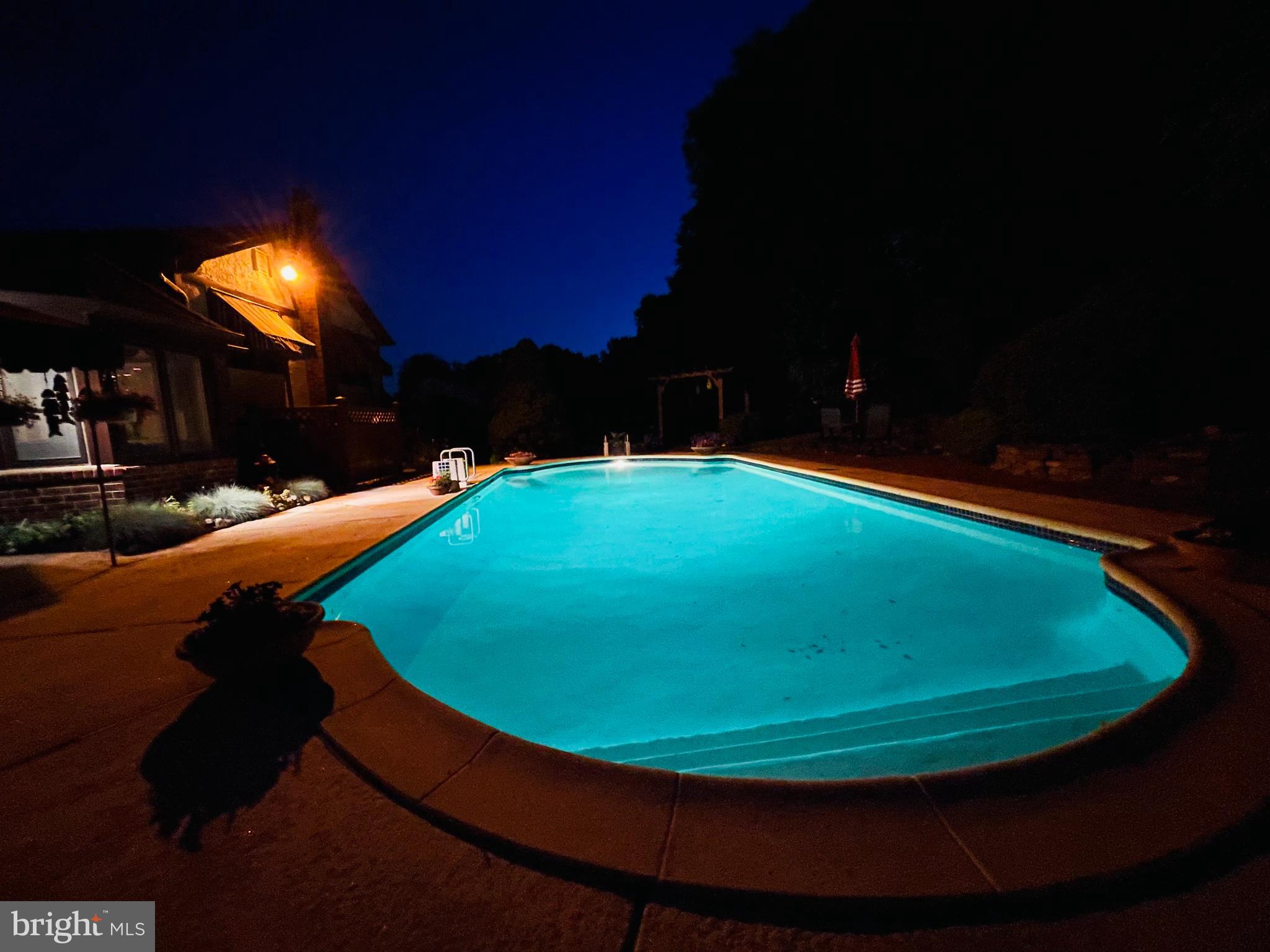 JUSTA FARMS - Residential