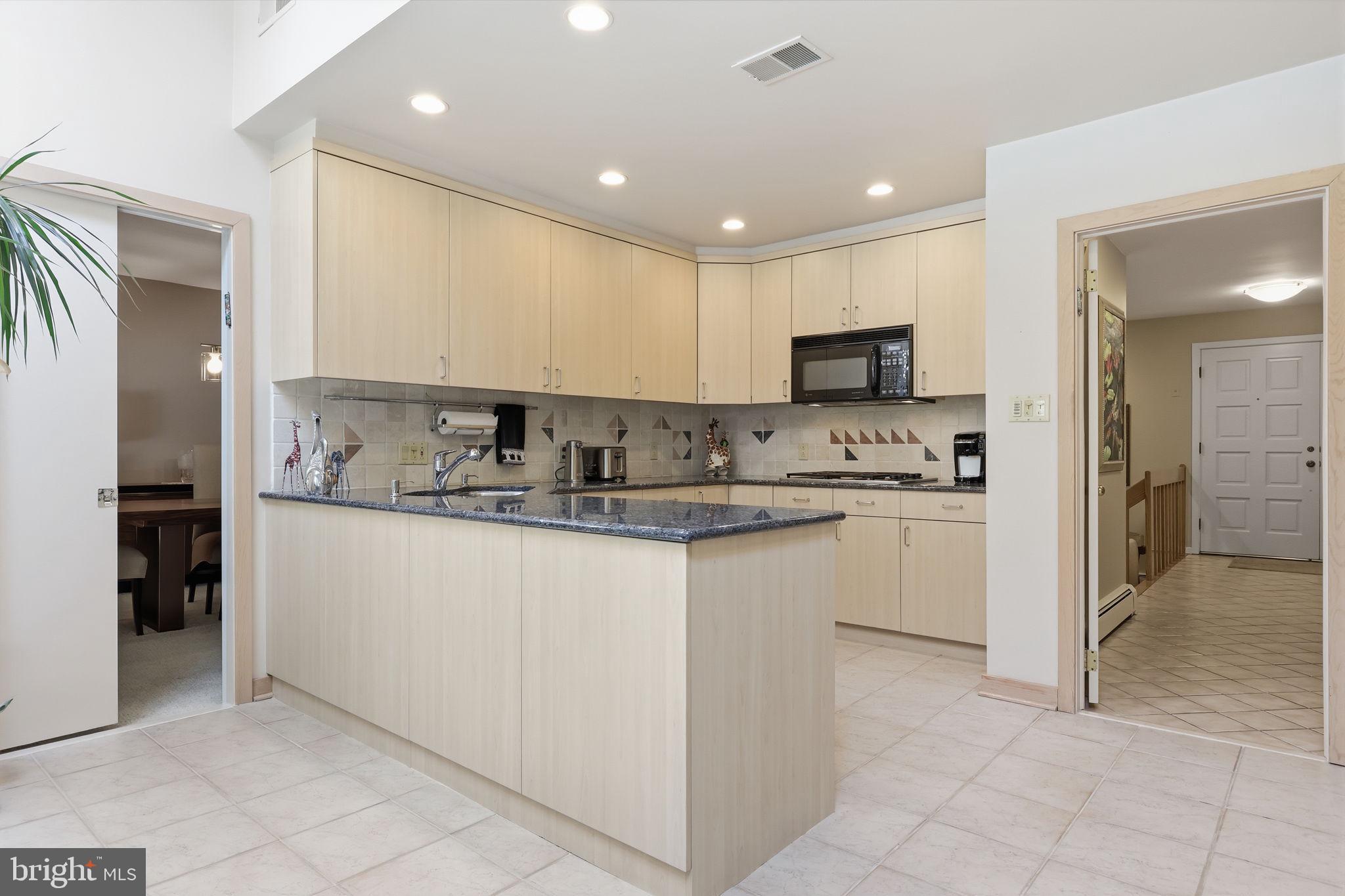 JUSTA FARMS - Residential