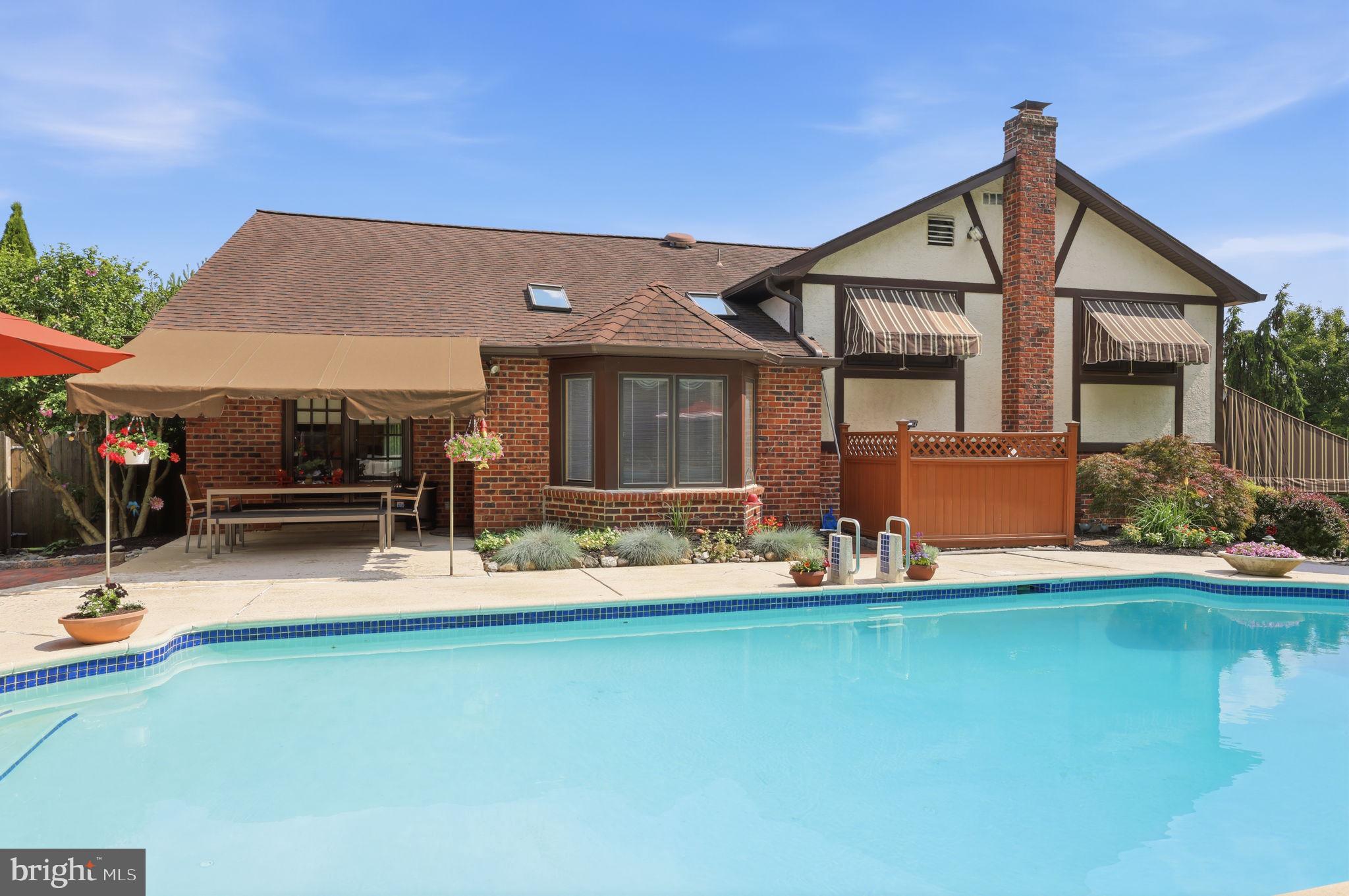 JUSTA FARMS - Residential