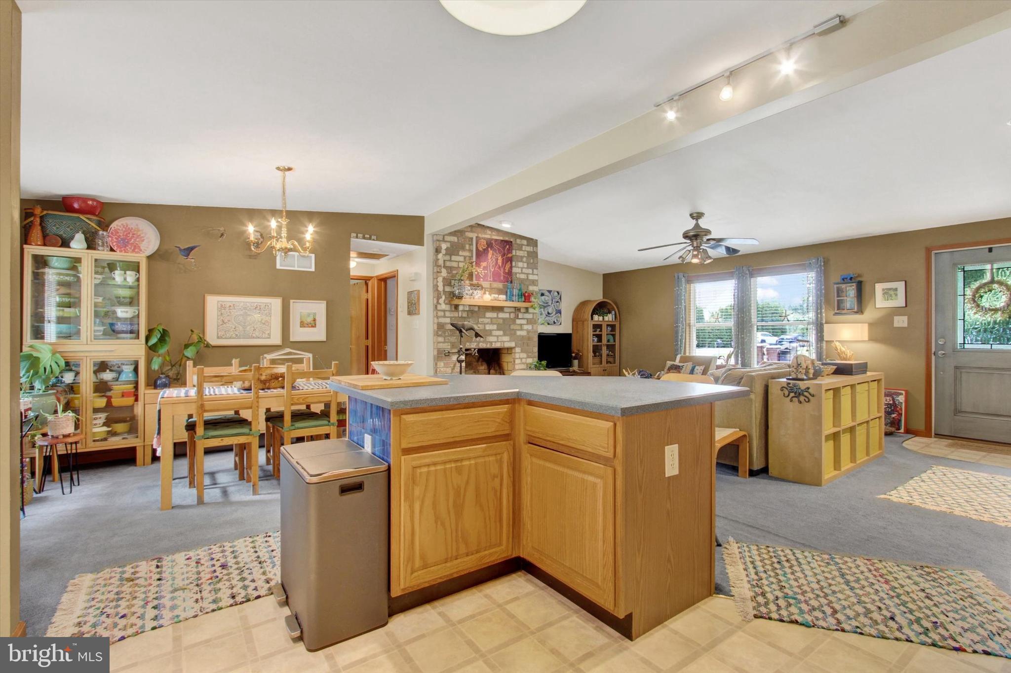 LAKE HERITAGE - Residential