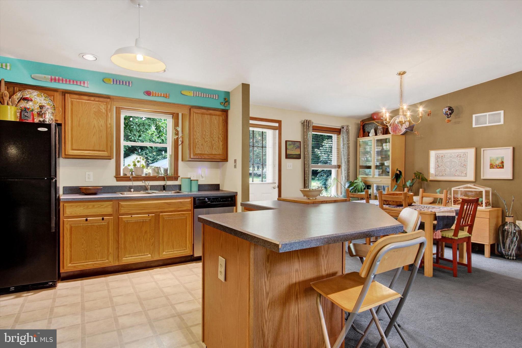 LAKE HERITAGE - Residential