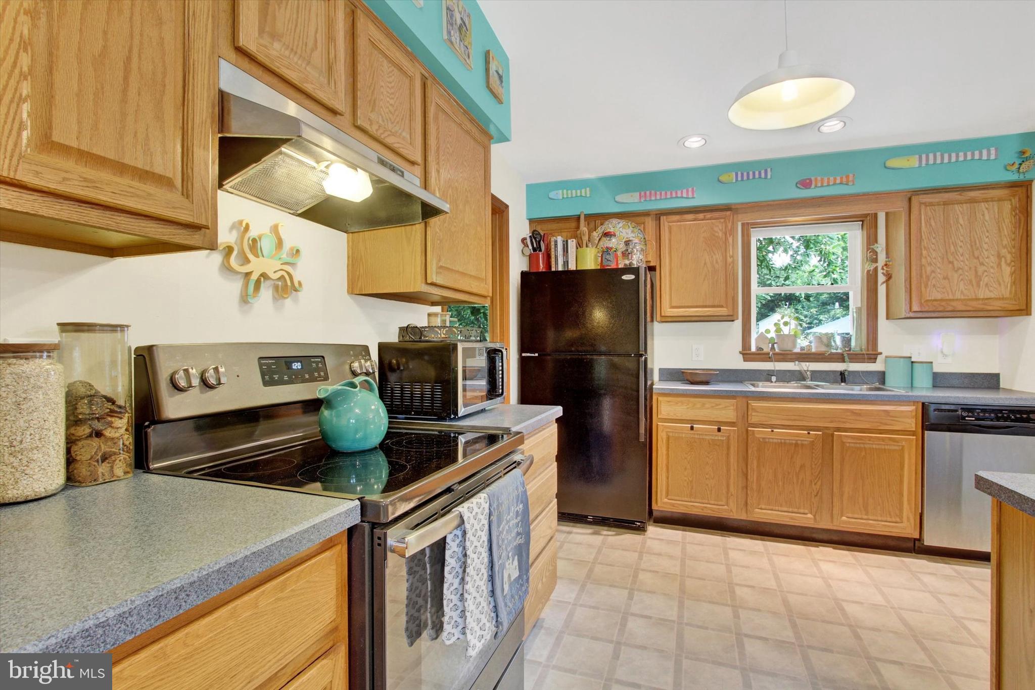 LAKE HERITAGE - Residential