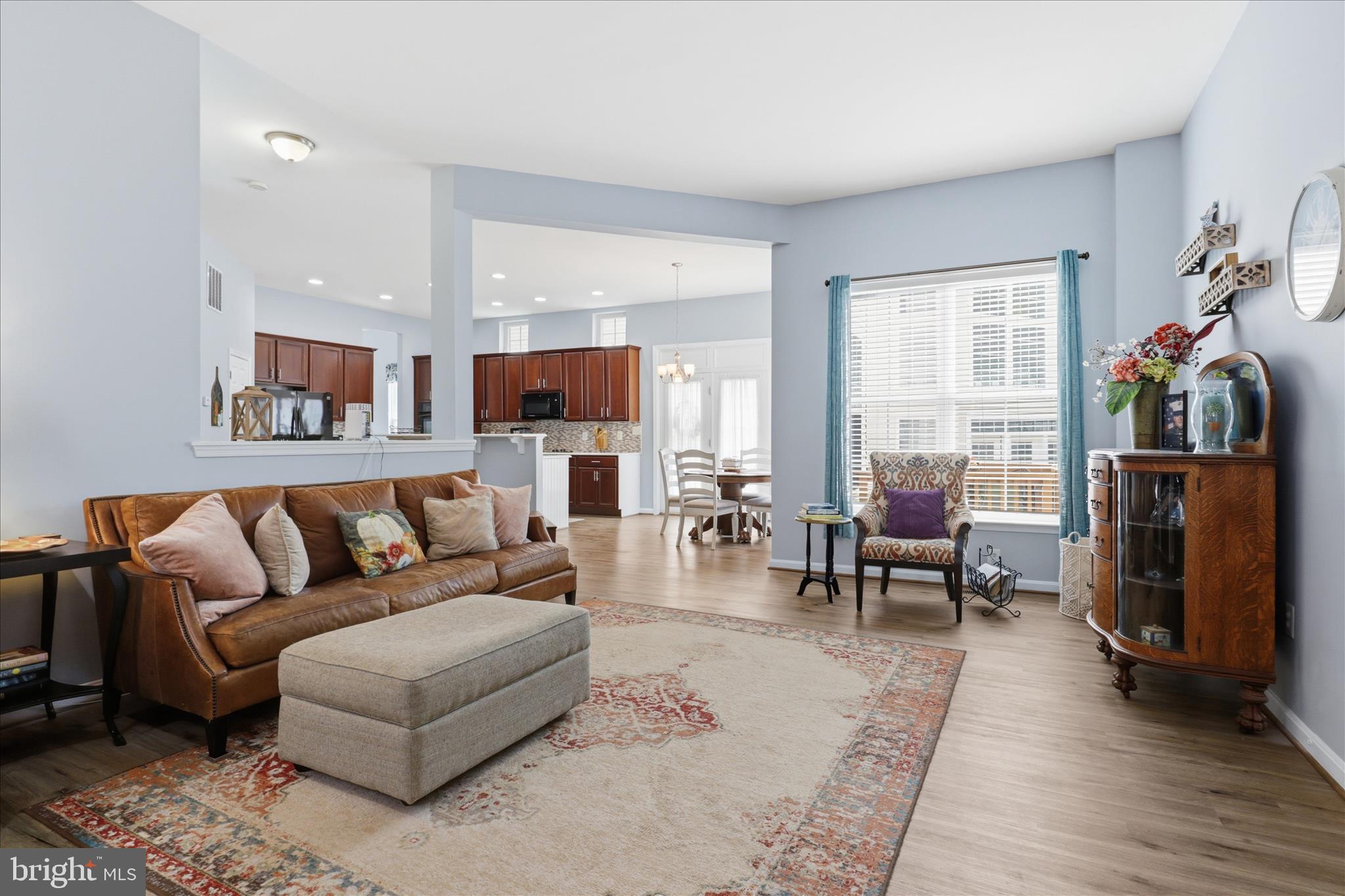 LAKE POINT ROUND HILL - Residential