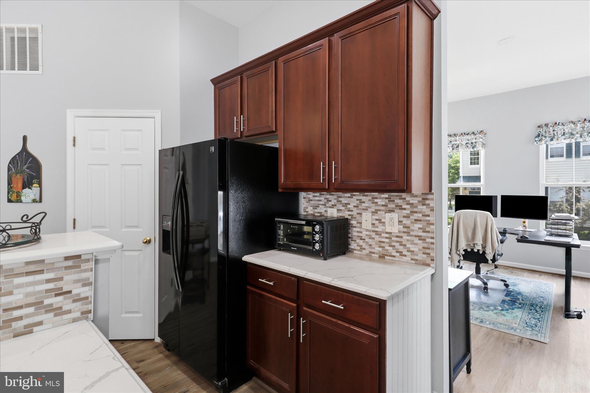LAKE POINT ROUND HILL - Residential