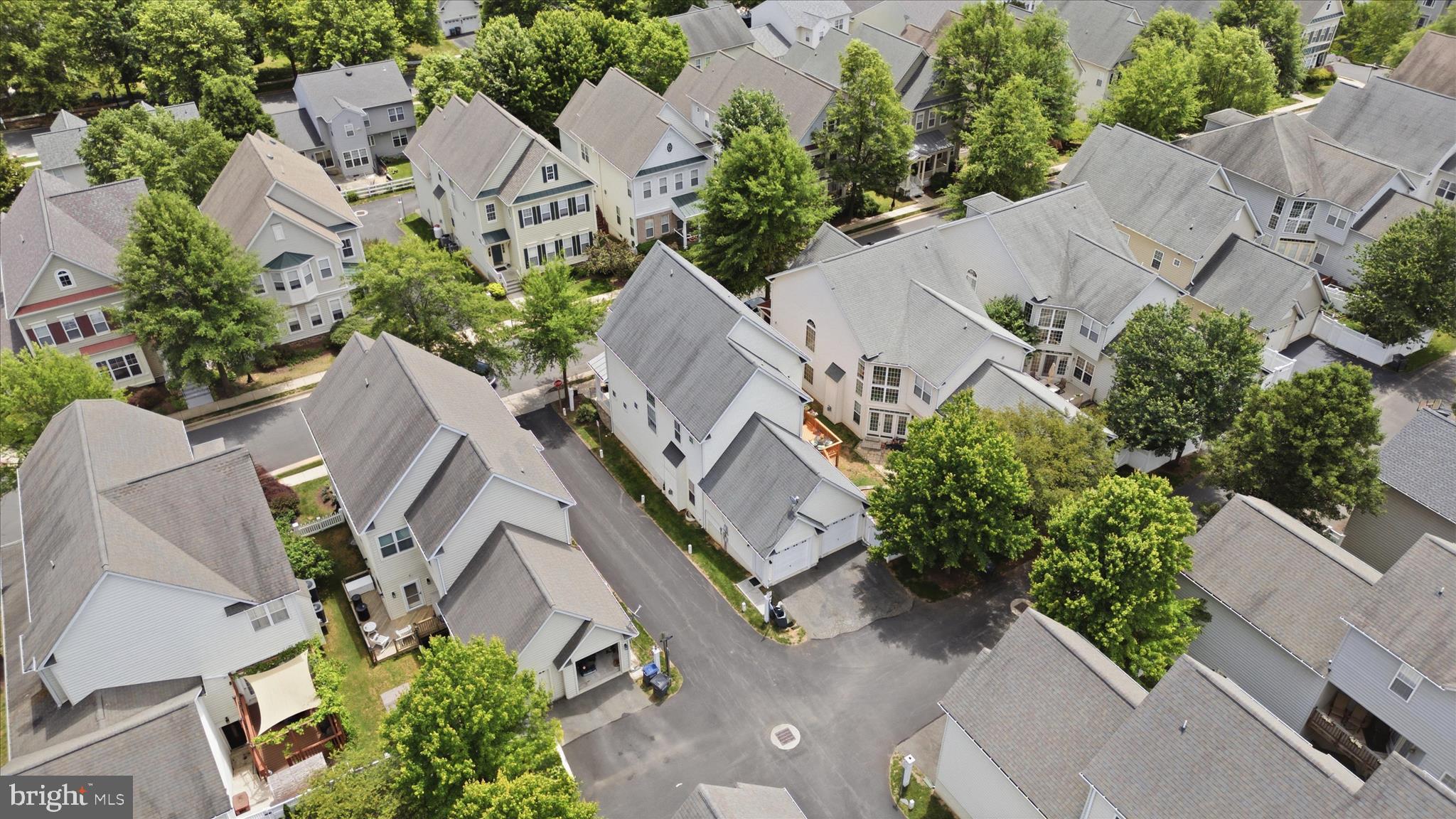 LAKE POINT ROUND HILL - Residential