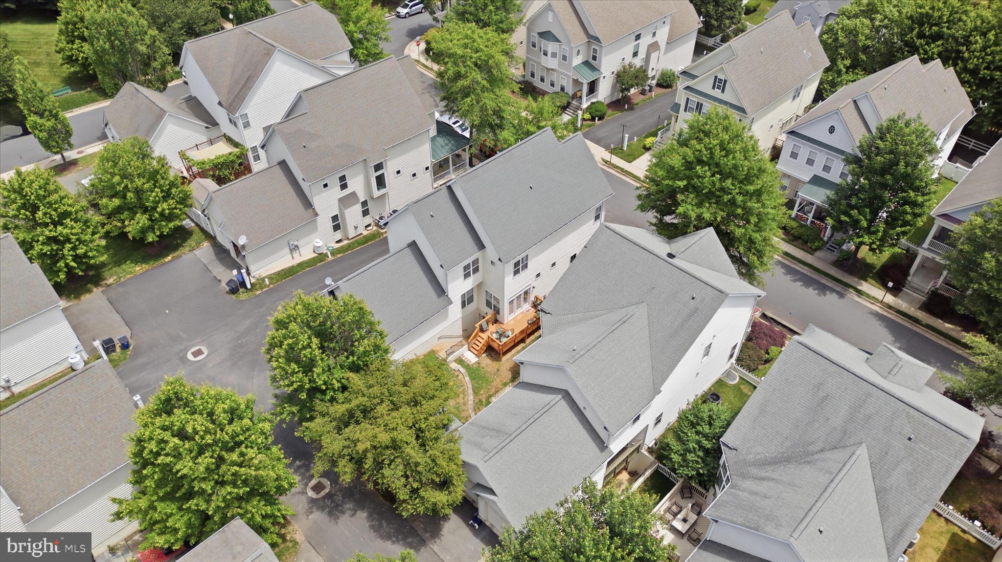 LAKE POINT ROUND HILL - Residential