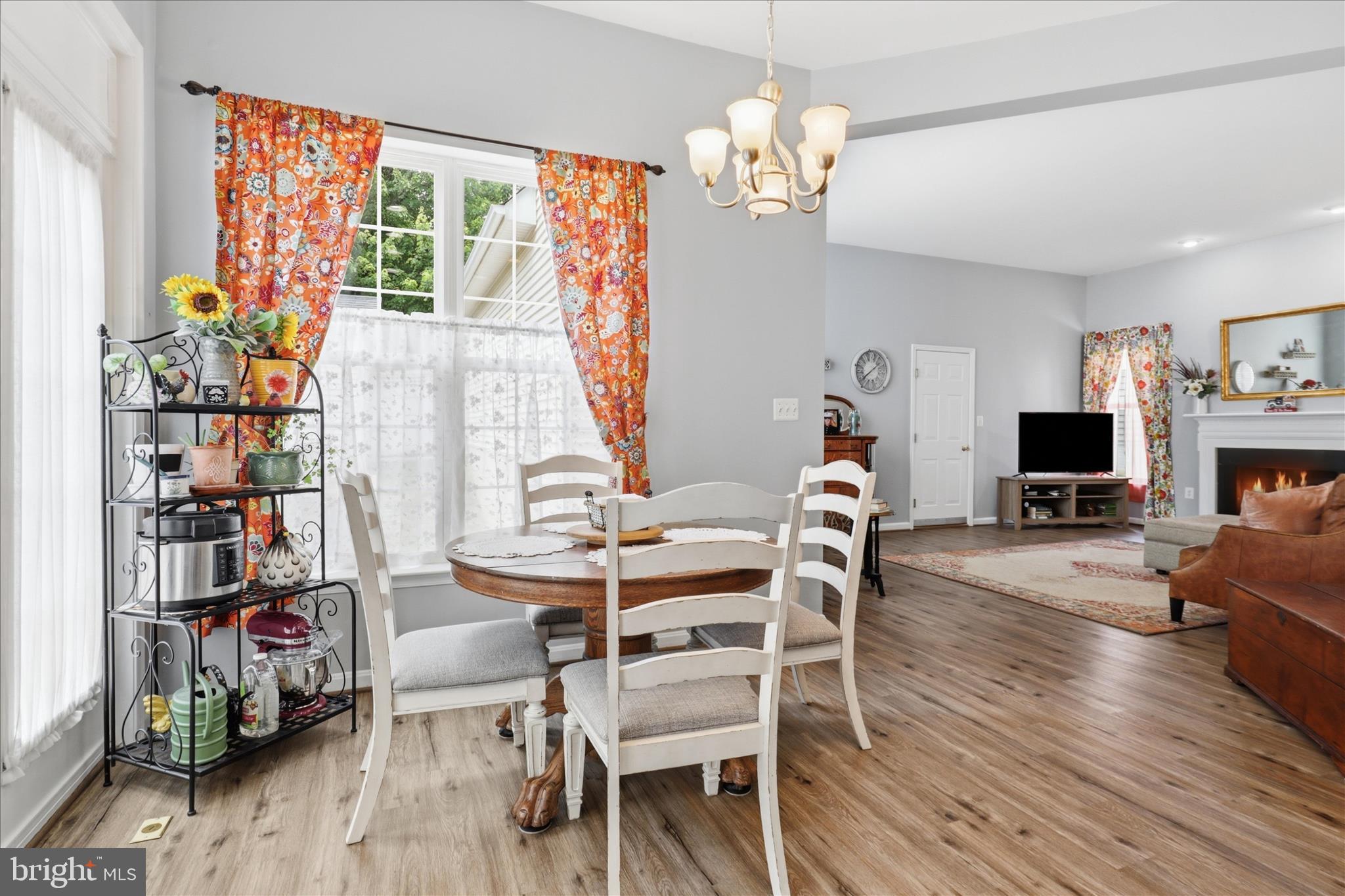 LAKE POINT ROUND HILL - Residential