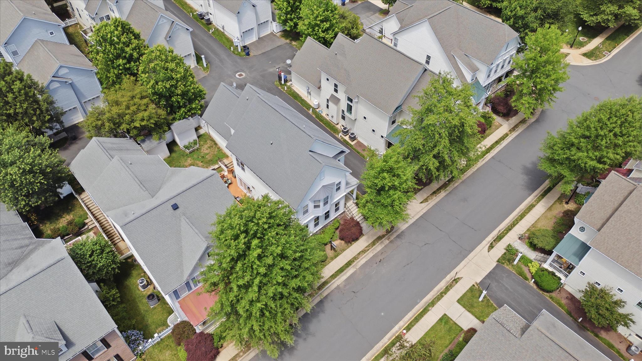 LAKE POINT ROUND HILL - Residential