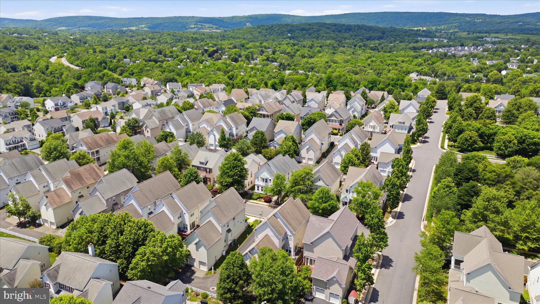 LAKE POINT ROUND HILL - Residential