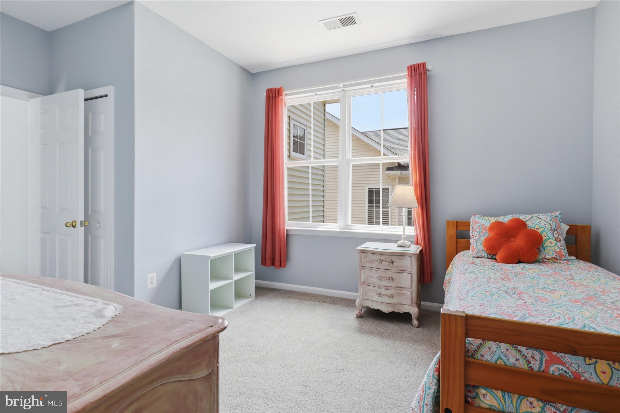 LAKE POINT ROUND HILL - Residential