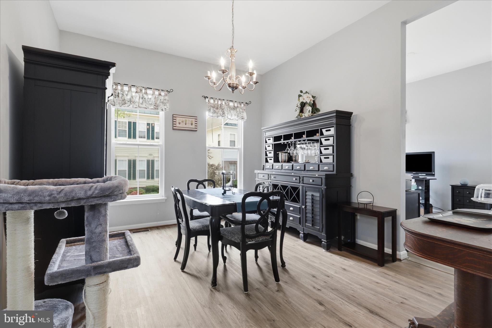 LAKE POINT ROUND HILL - Residential