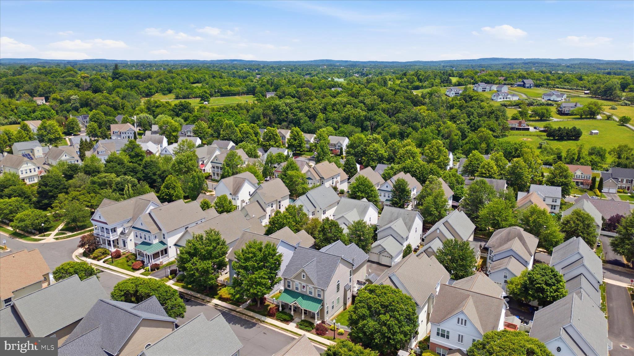 LAKE POINT ROUND HILL - Residential
