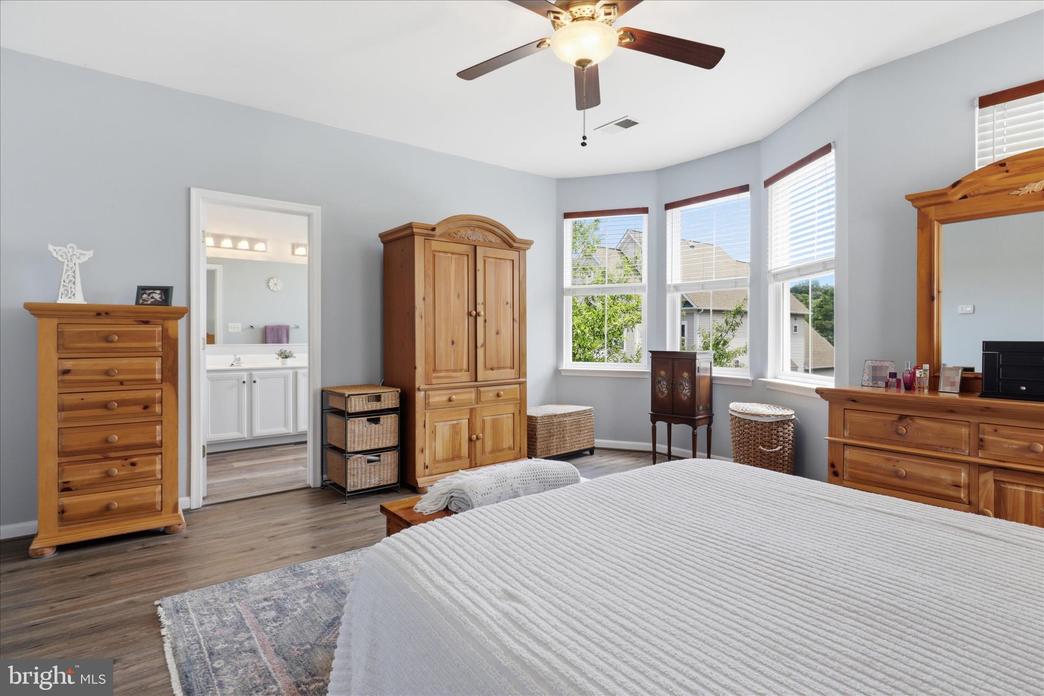 LAKE POINT ROUND HILL - Residential