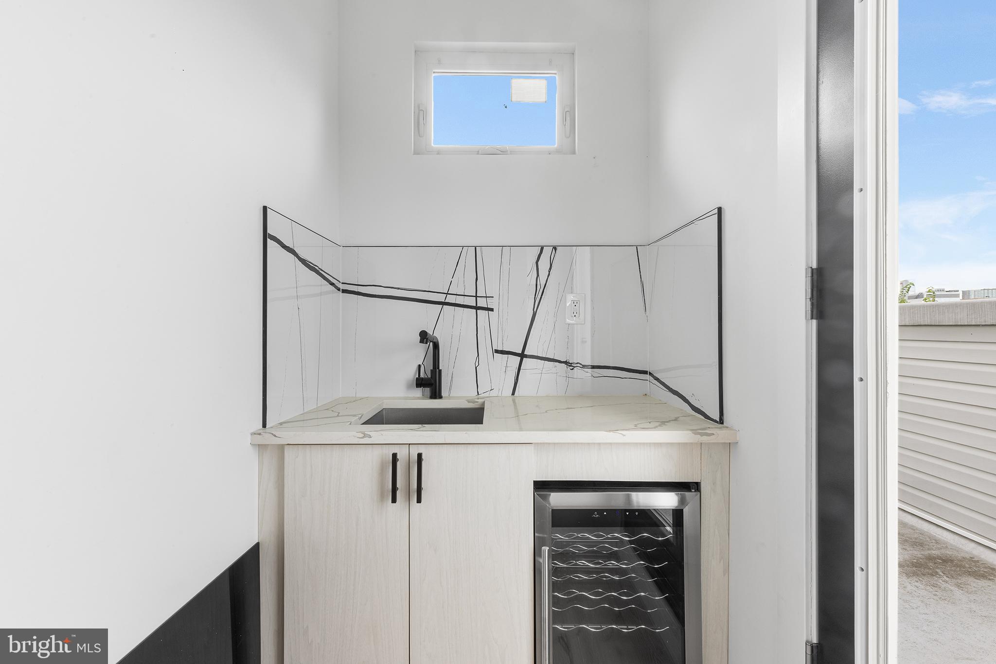 UNIVERSITY CITY - Residential
