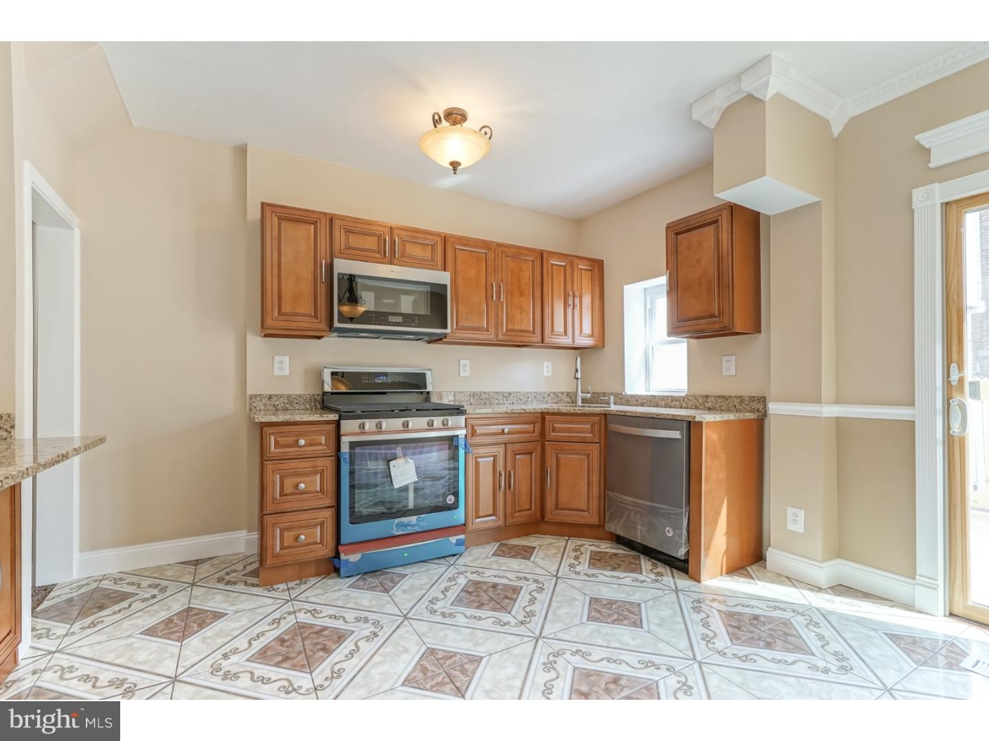 BRIDESBURG - Residential