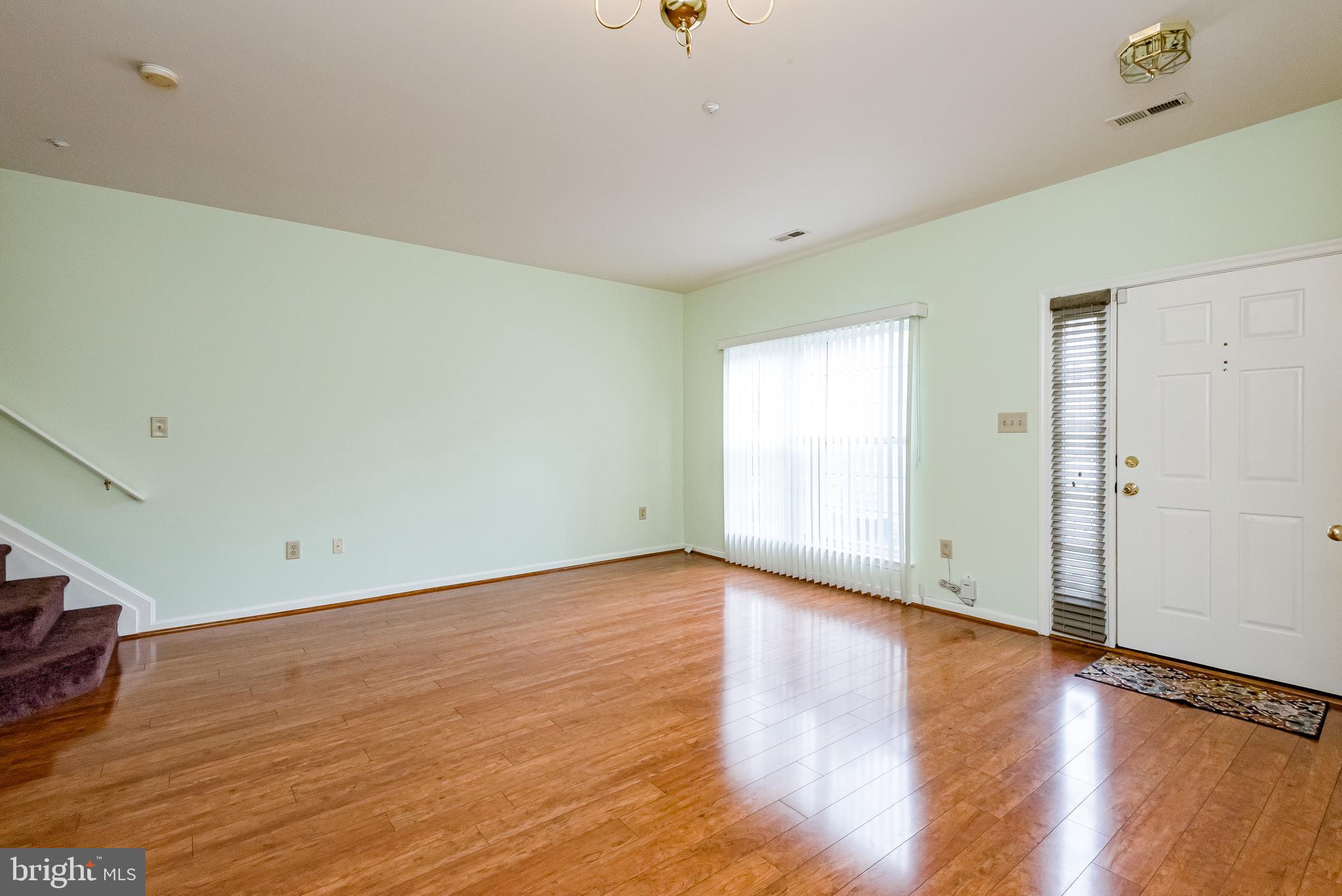 SEVEN OAKS - Residential