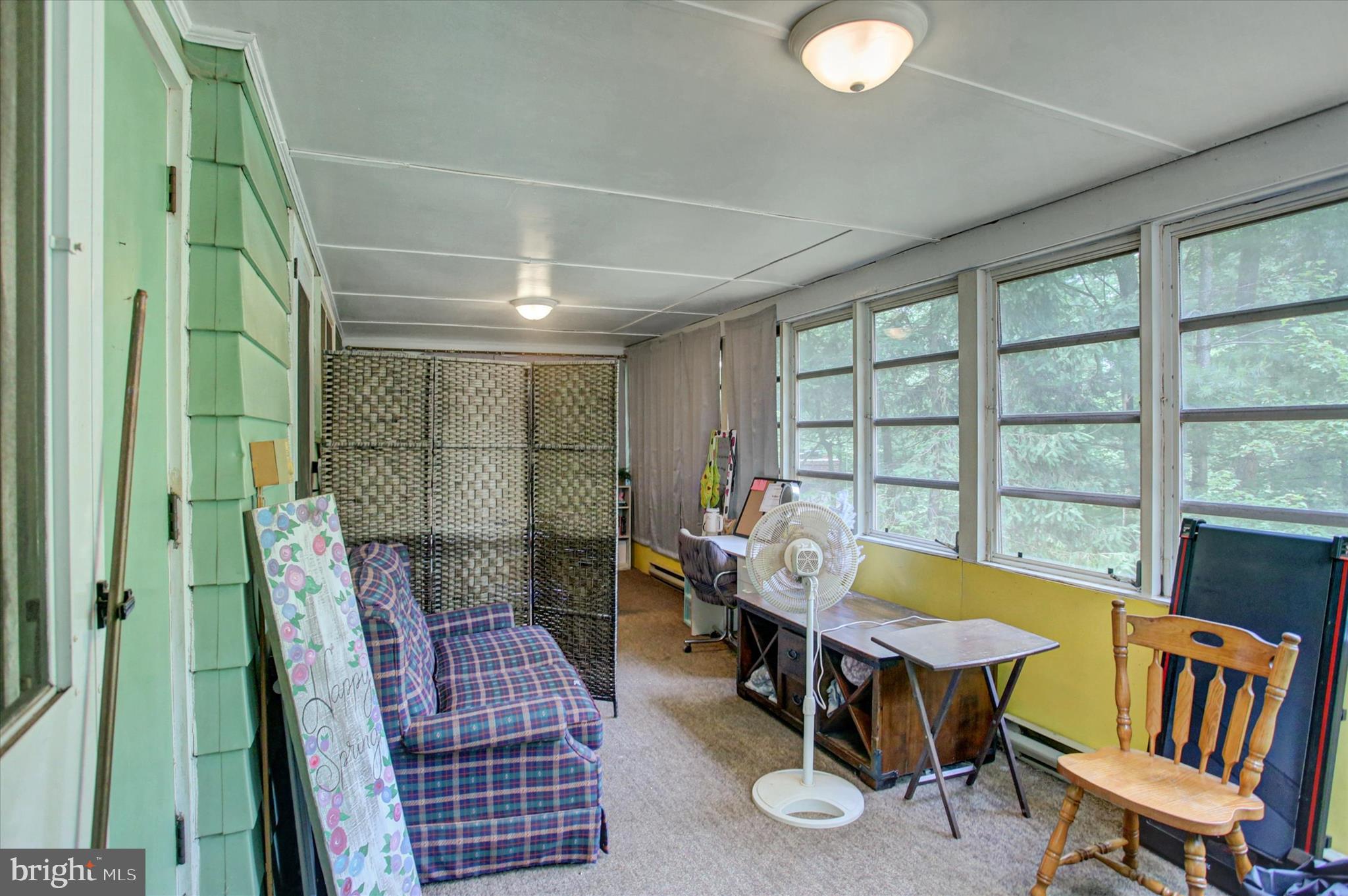 CALADONIA  ACRES - Residential