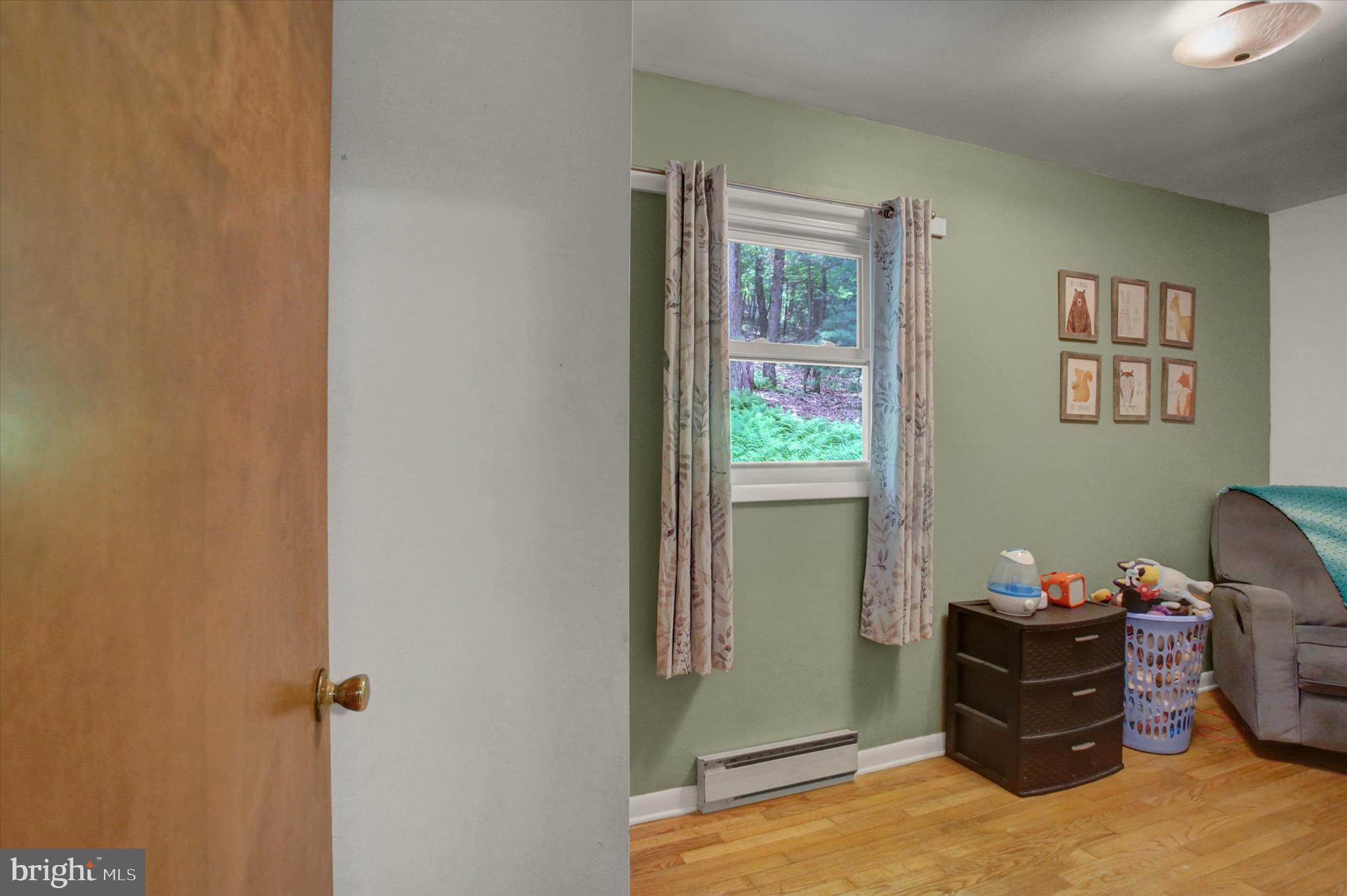 CALADONIA  ACRES - Residential