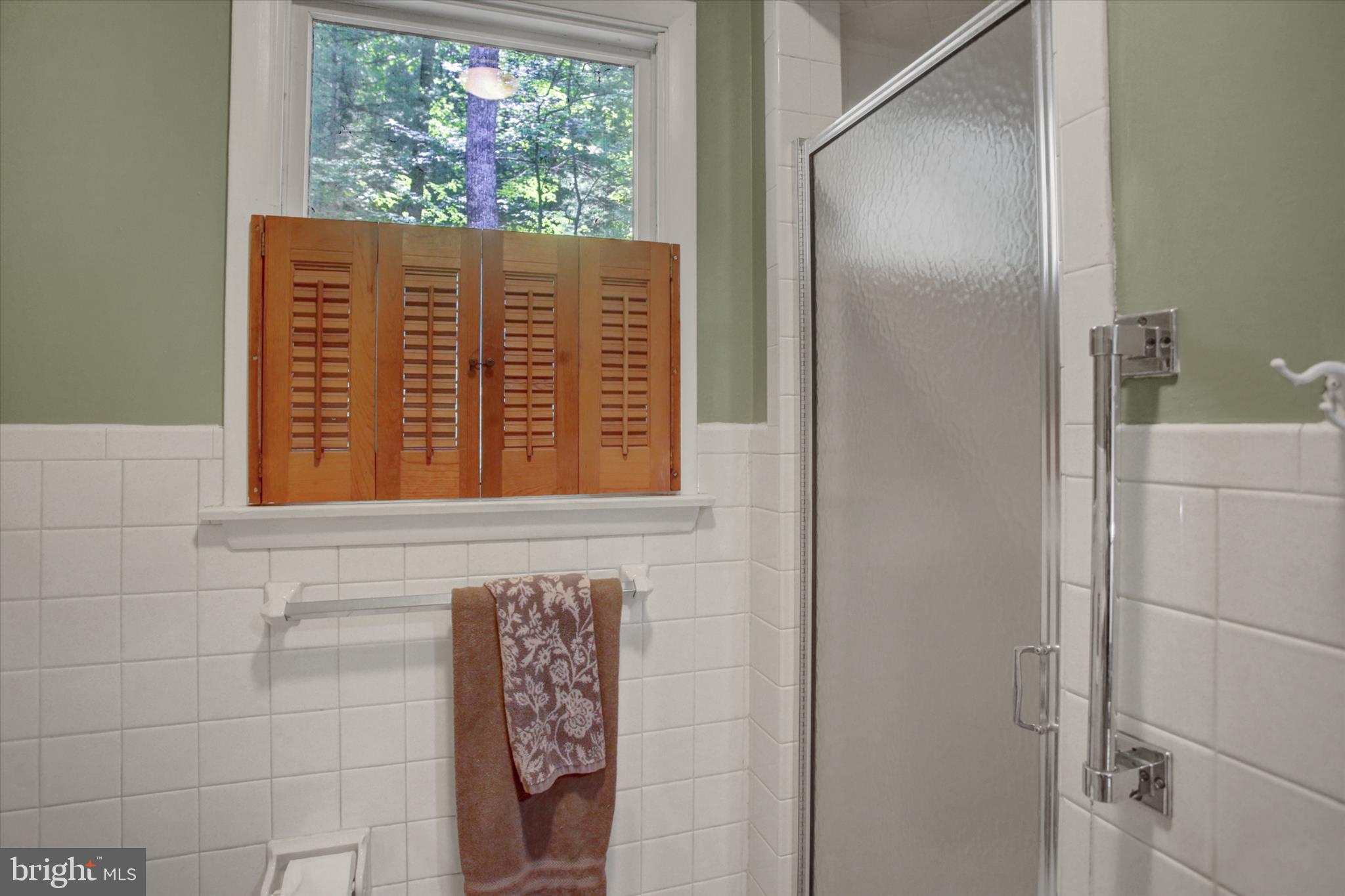 CALADONIA  ACRES - Residential