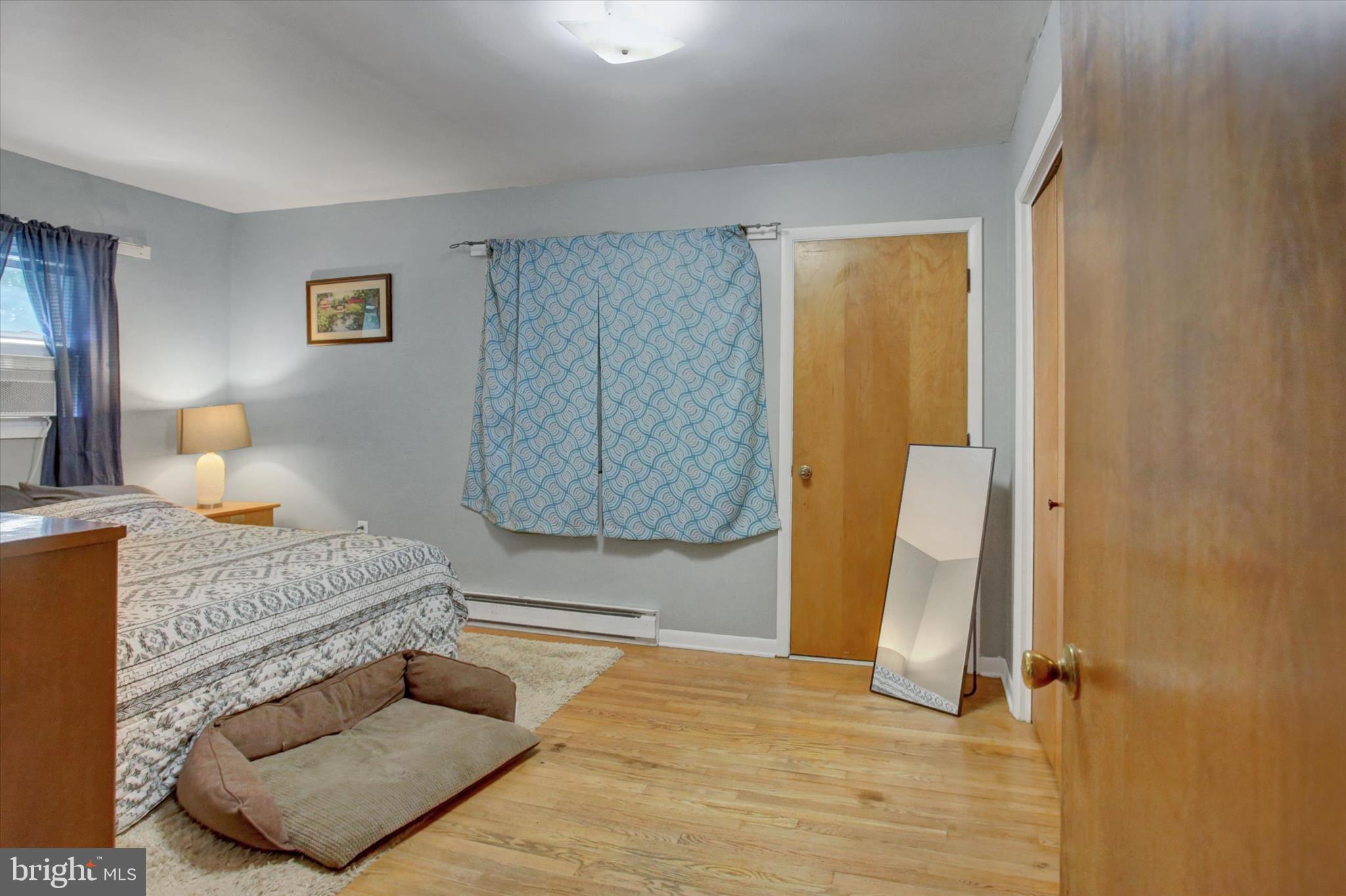 CALADONIA  ACRES - Residential