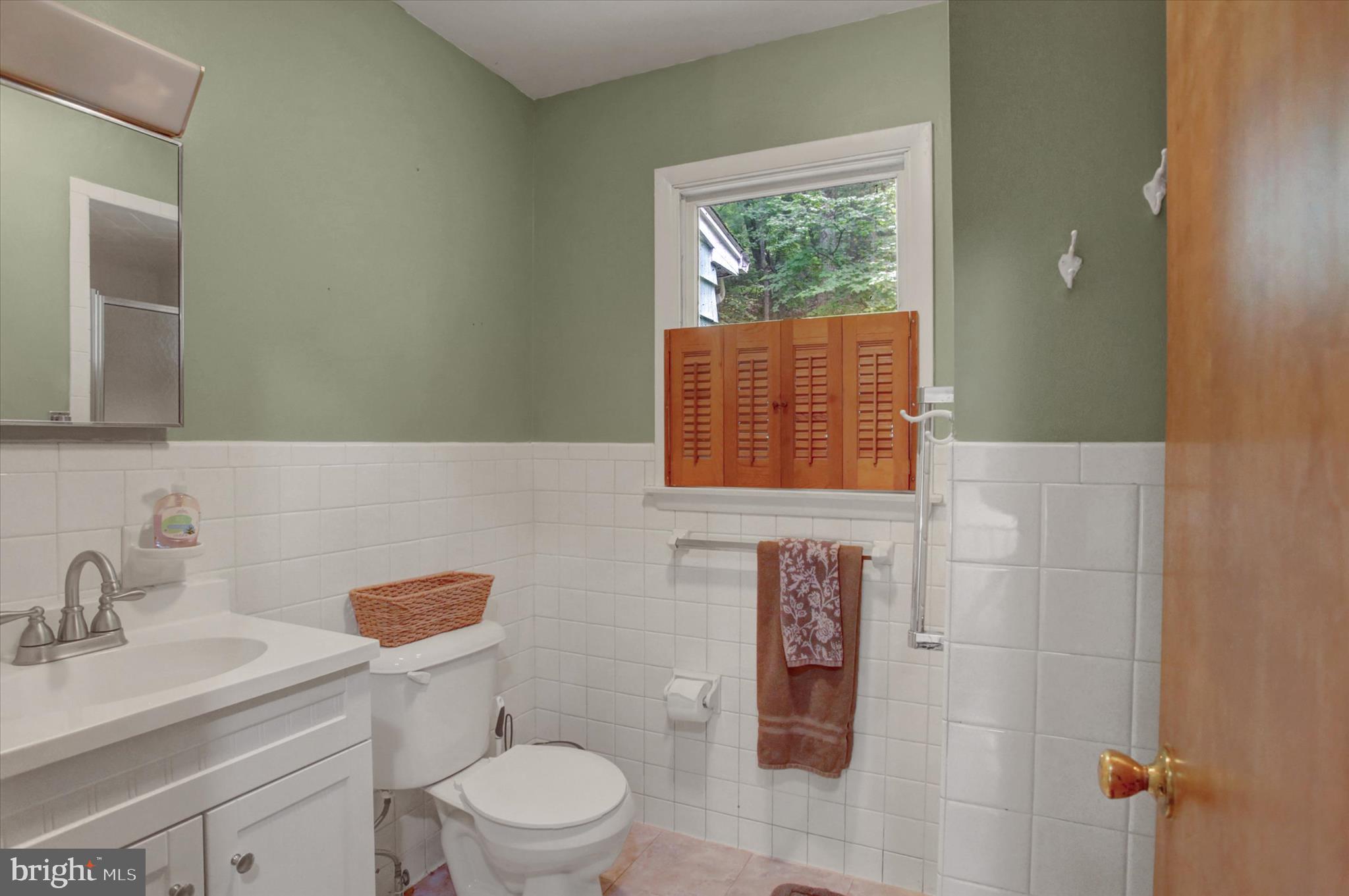CALADONIA  ACRES - Residential