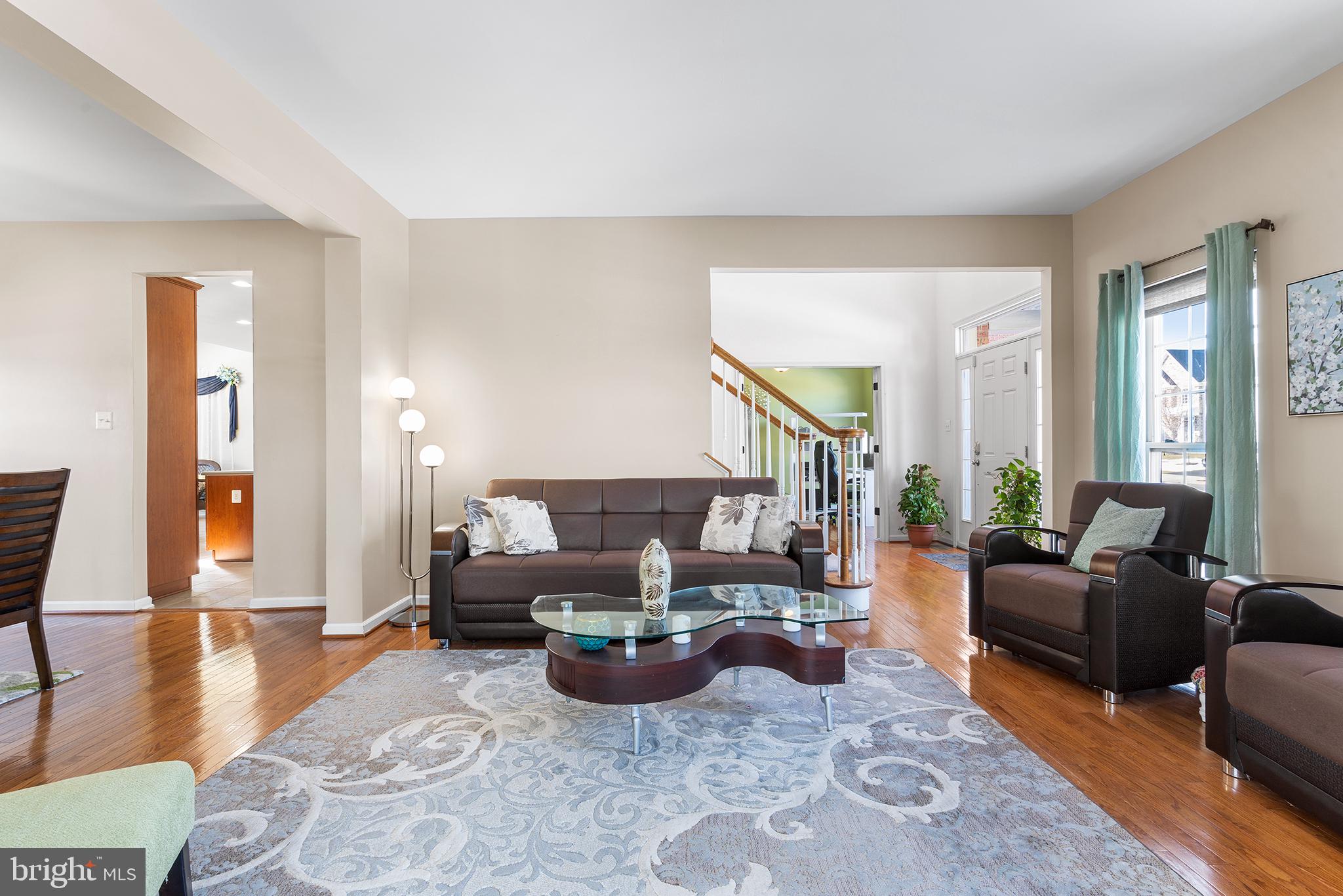 FOX RUN ESTATES - Residential