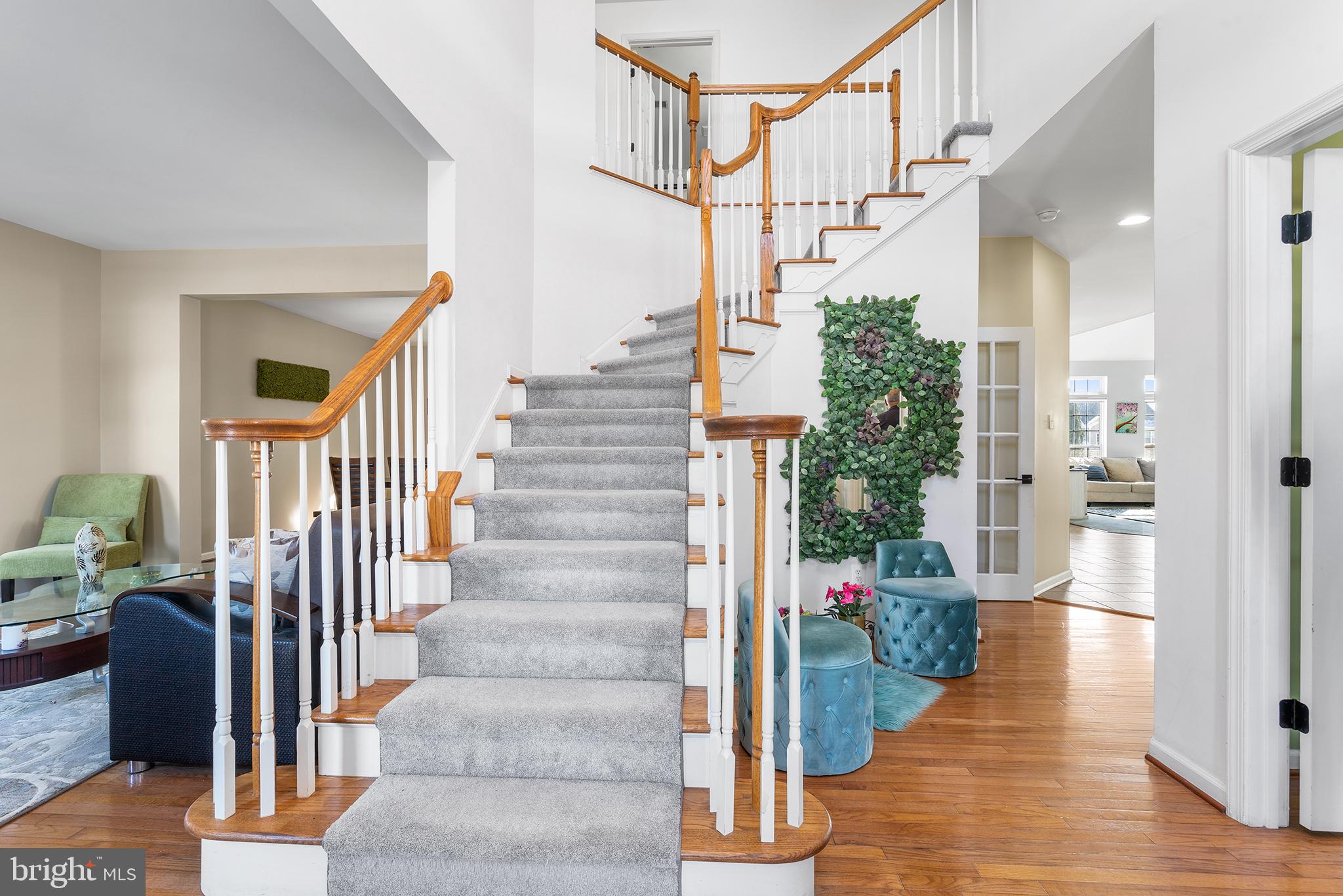 FOX RUN ESTATES - Residential