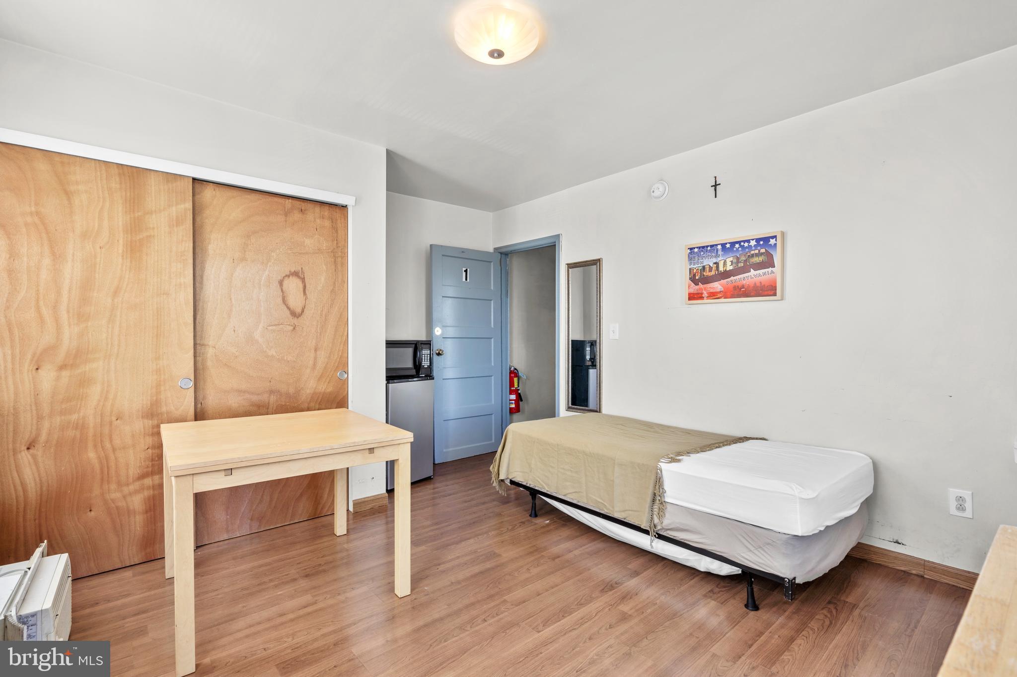 PORT RICHMOND - Residential