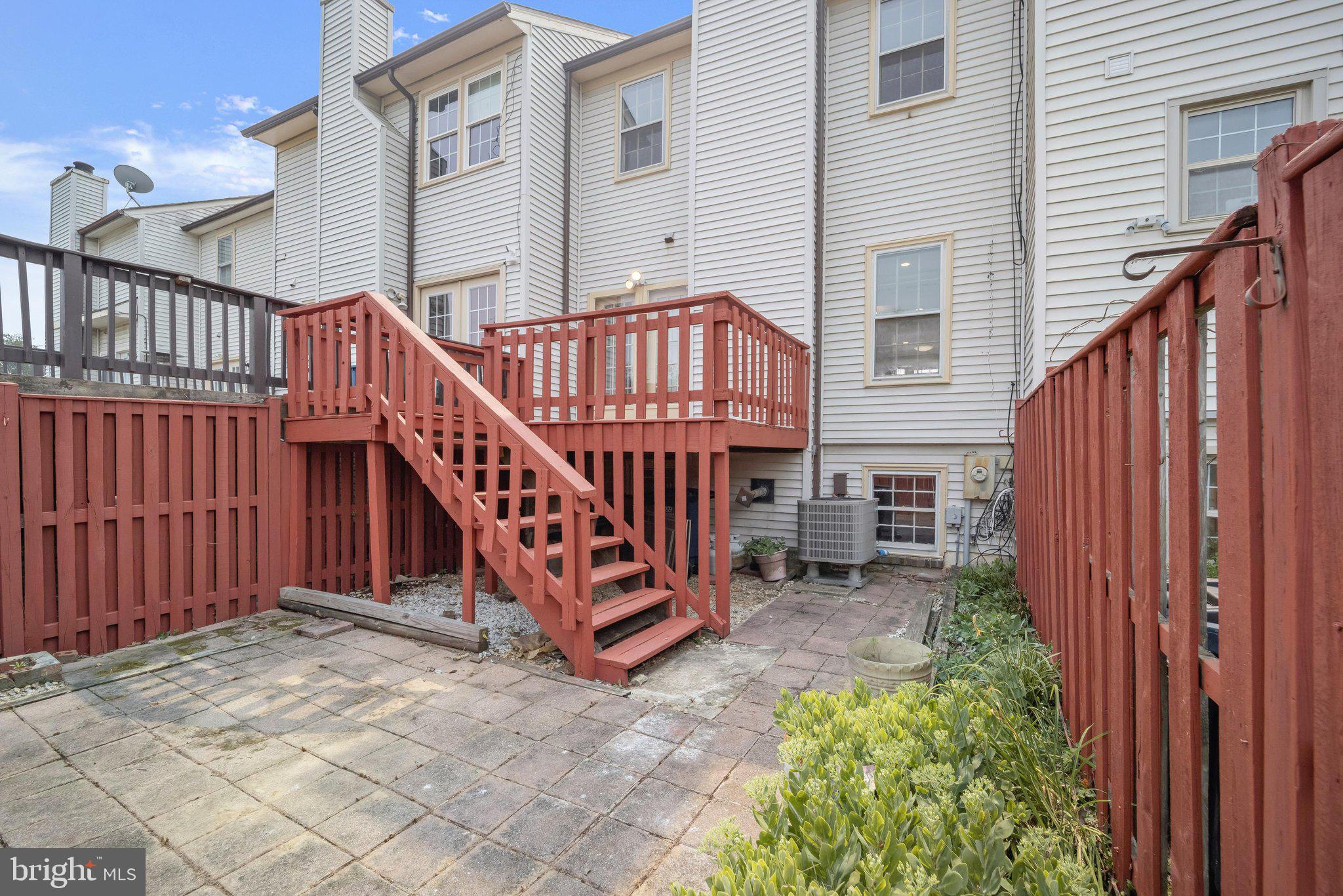 SURRATTS VILLAGE - Residential