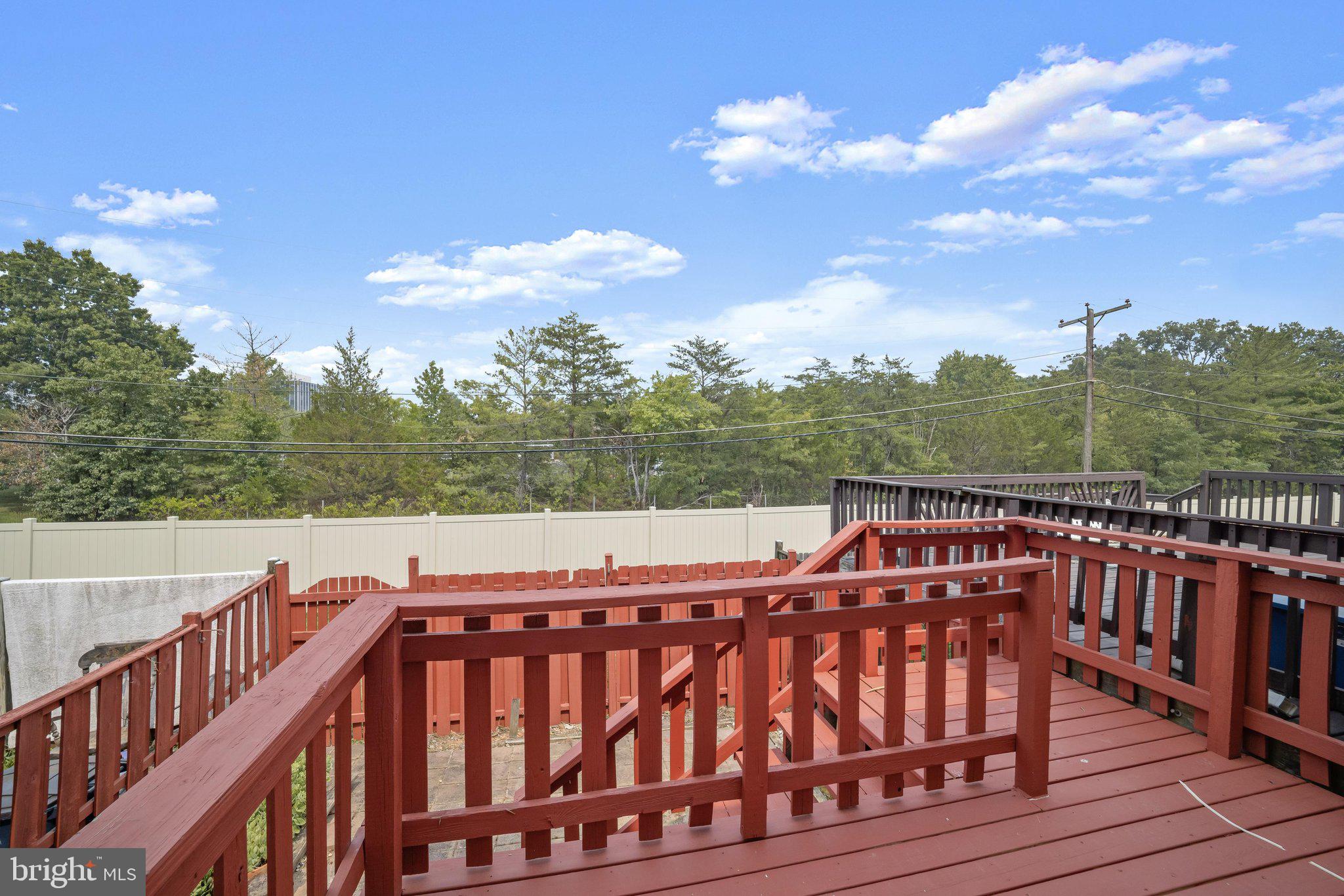 SURRATTS VILLAGE - Residential