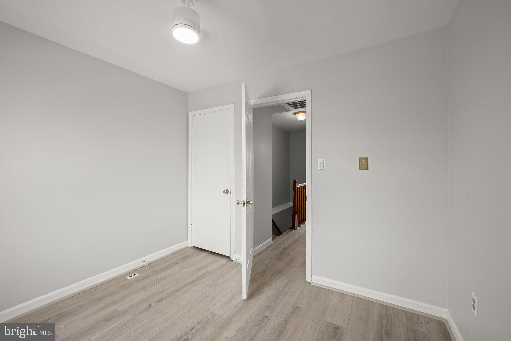 SURRATTS VILLAGE - Residential