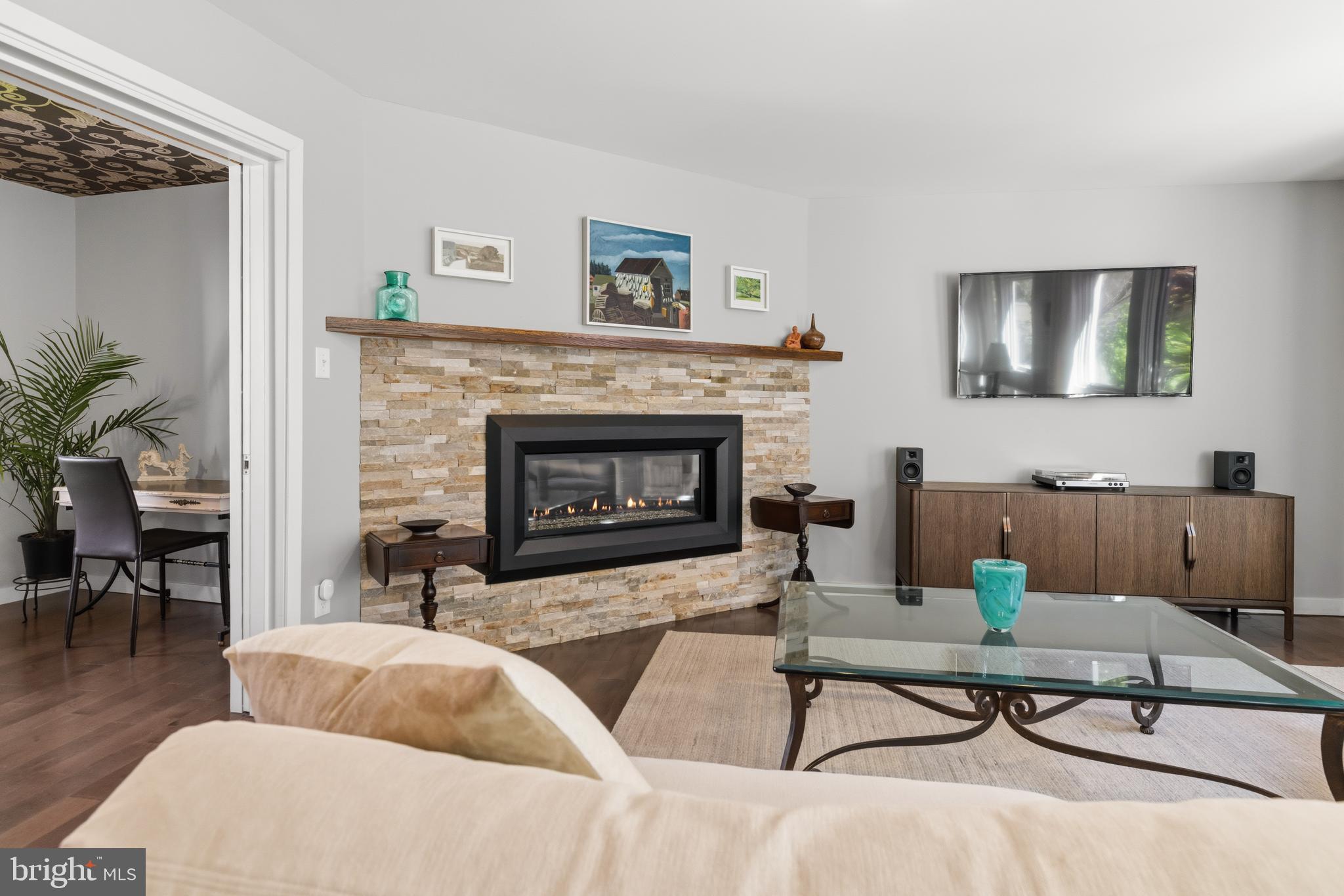 BELLA VISTA - Residential