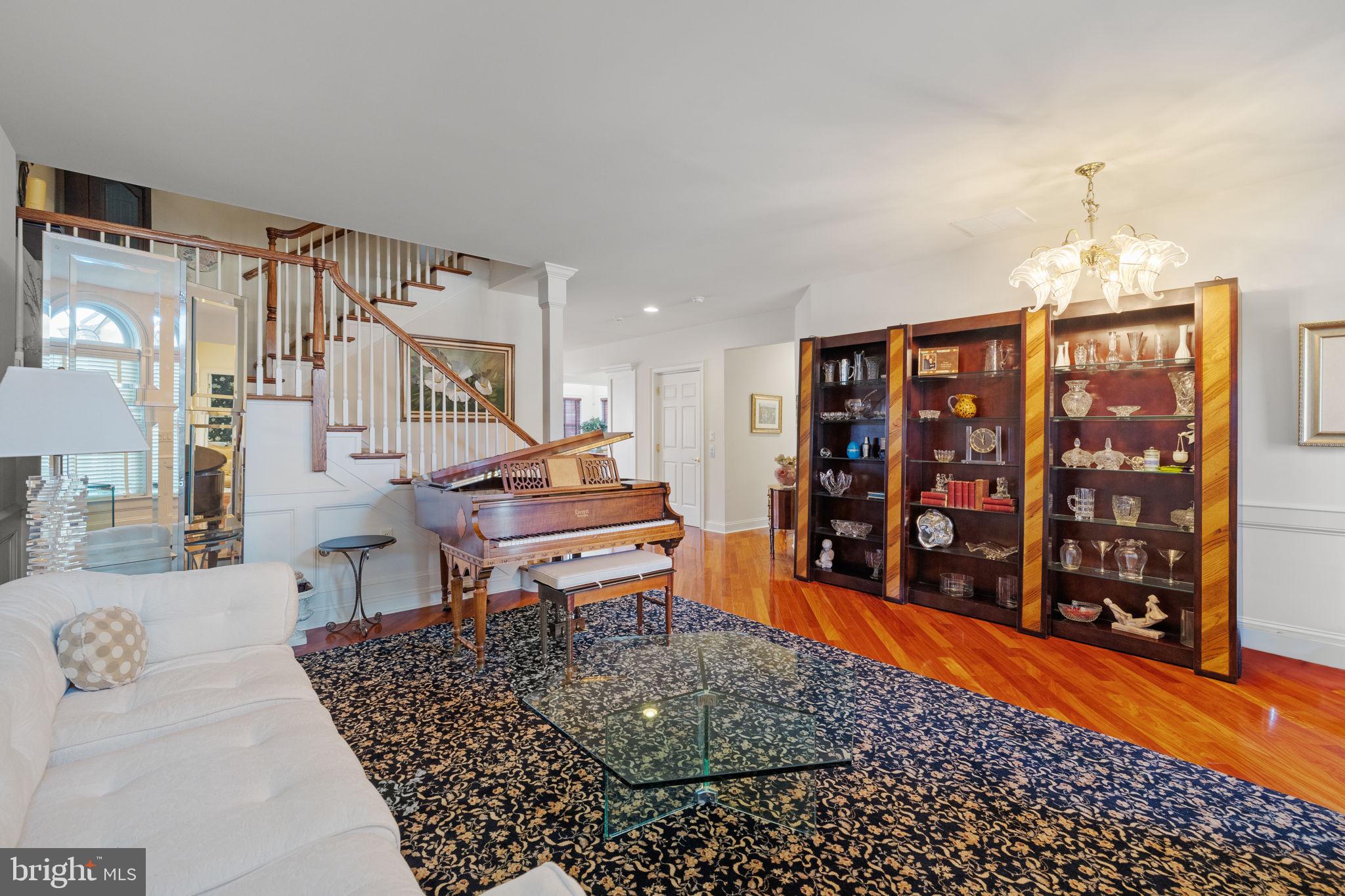 DELANCEY COURT - Residential