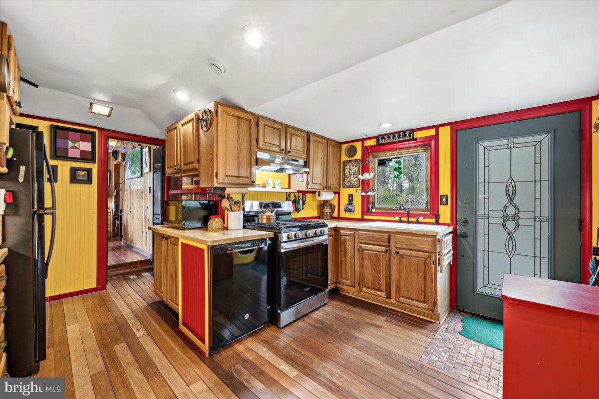 EAST STROUDSBURG - Residential