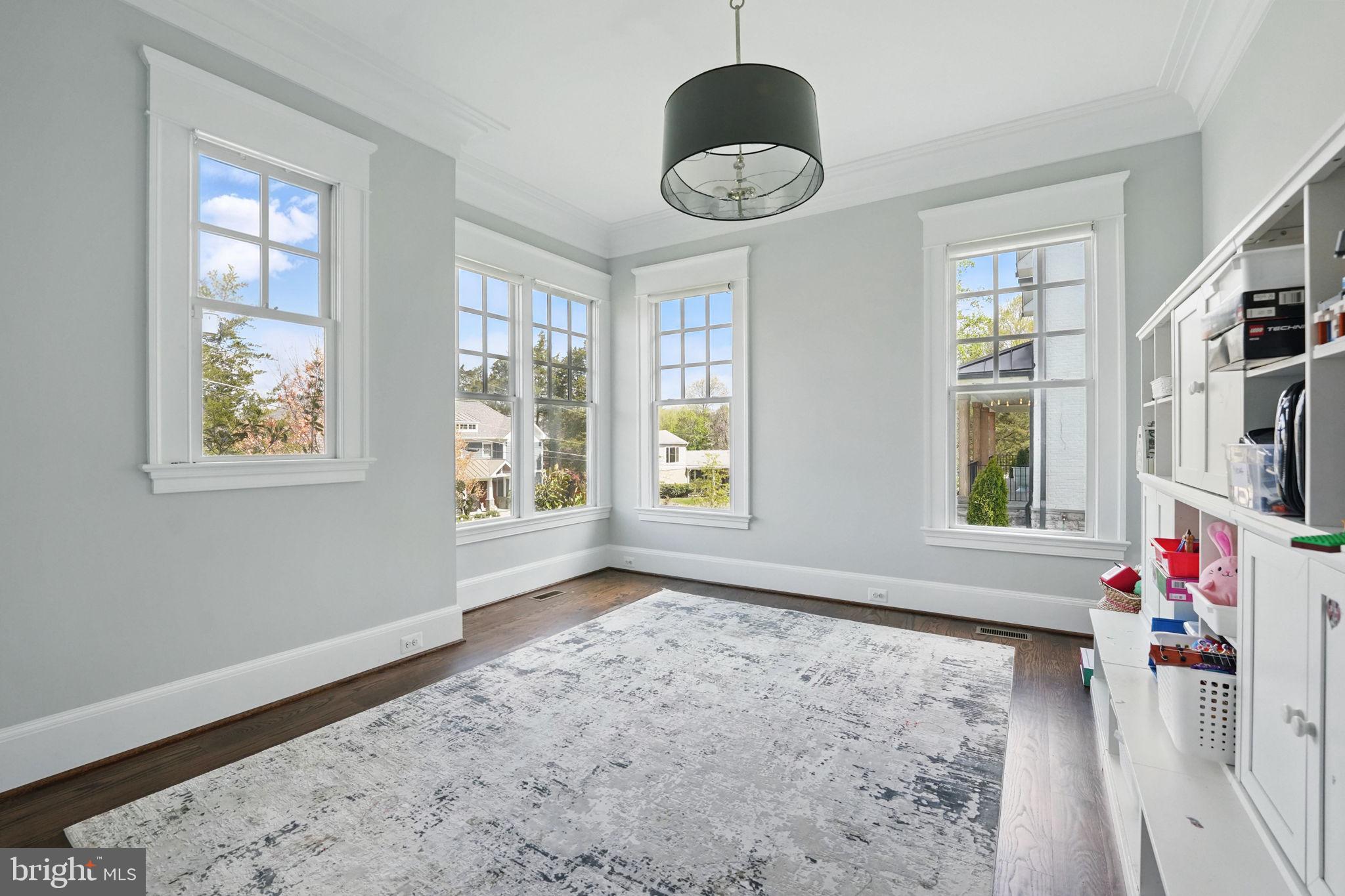 BRYN MAWR - Residential