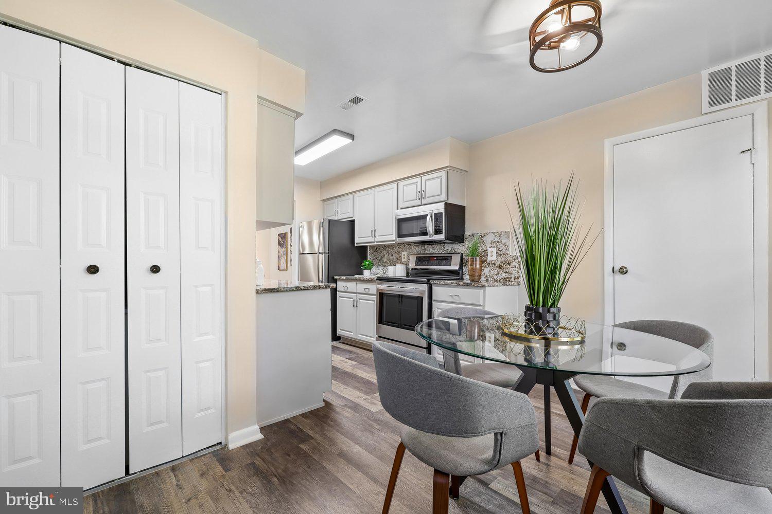 HOMELAND VILLAGE - Residential