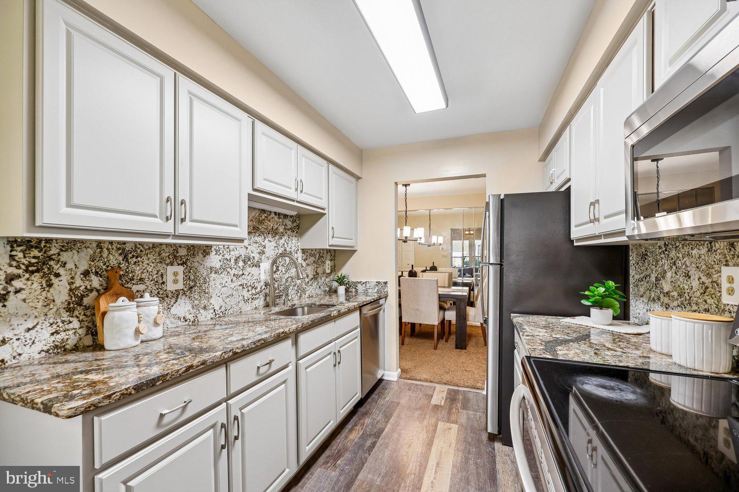 HOMELAND VILLAGE - Residential