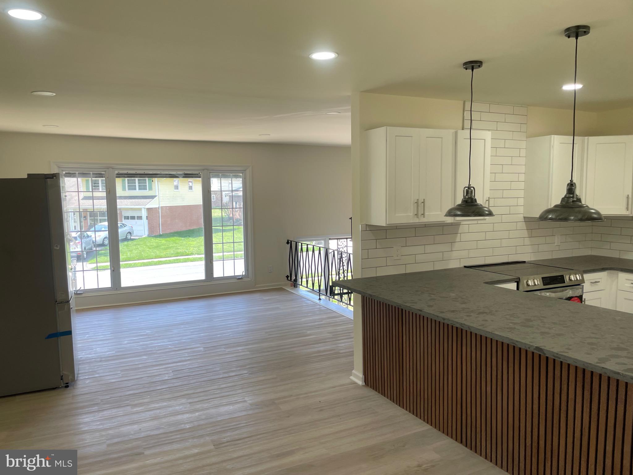 MEADOWOOD - Residential