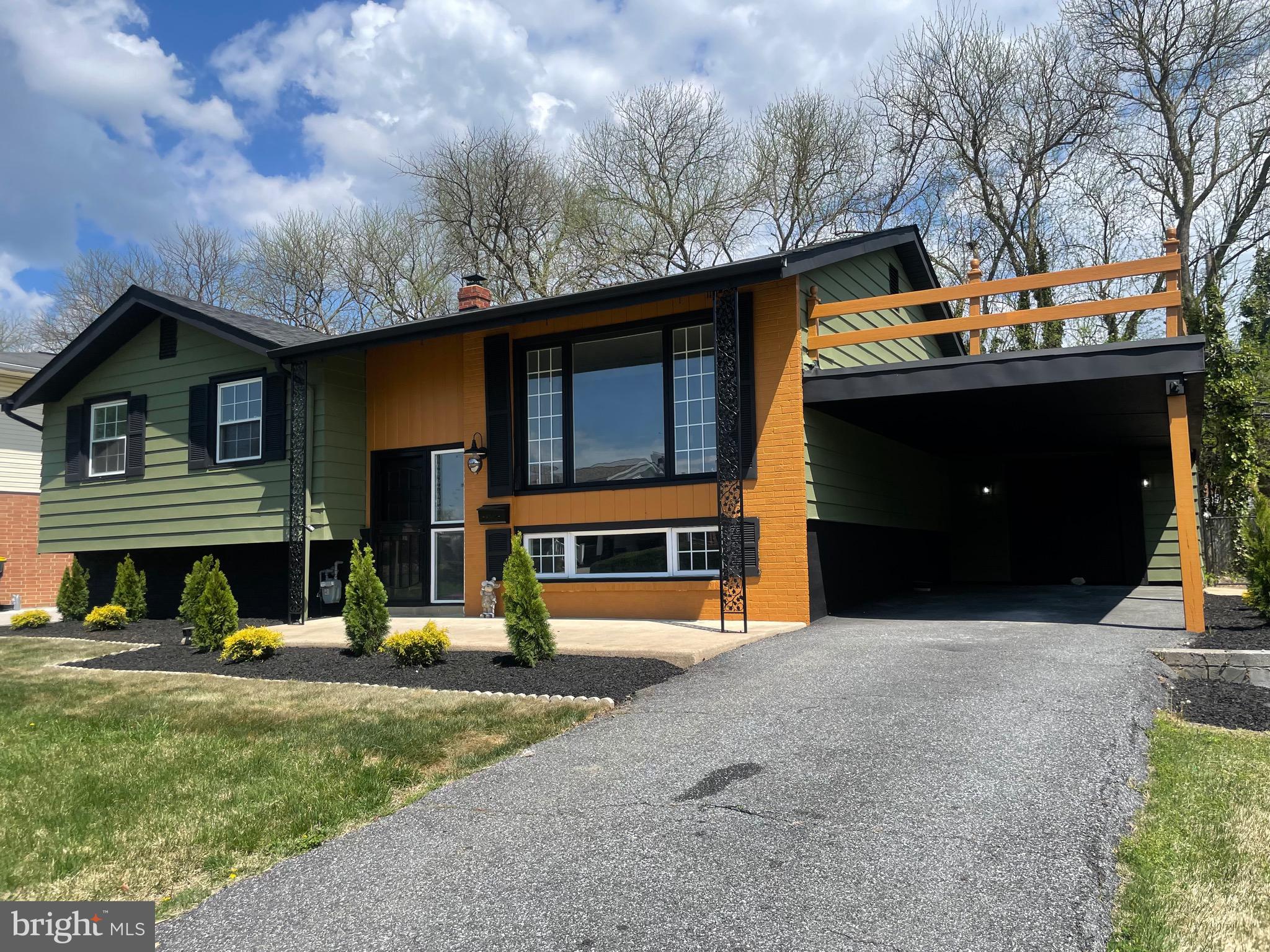 MEADOWOOD - Residential