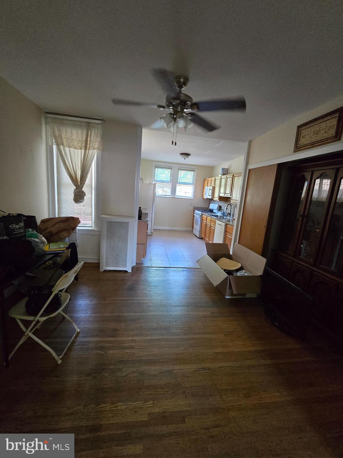 LAWNDALE - Residential