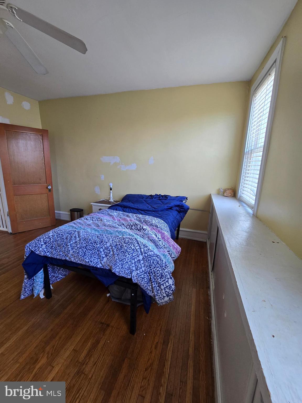LAWNDALE - Residential