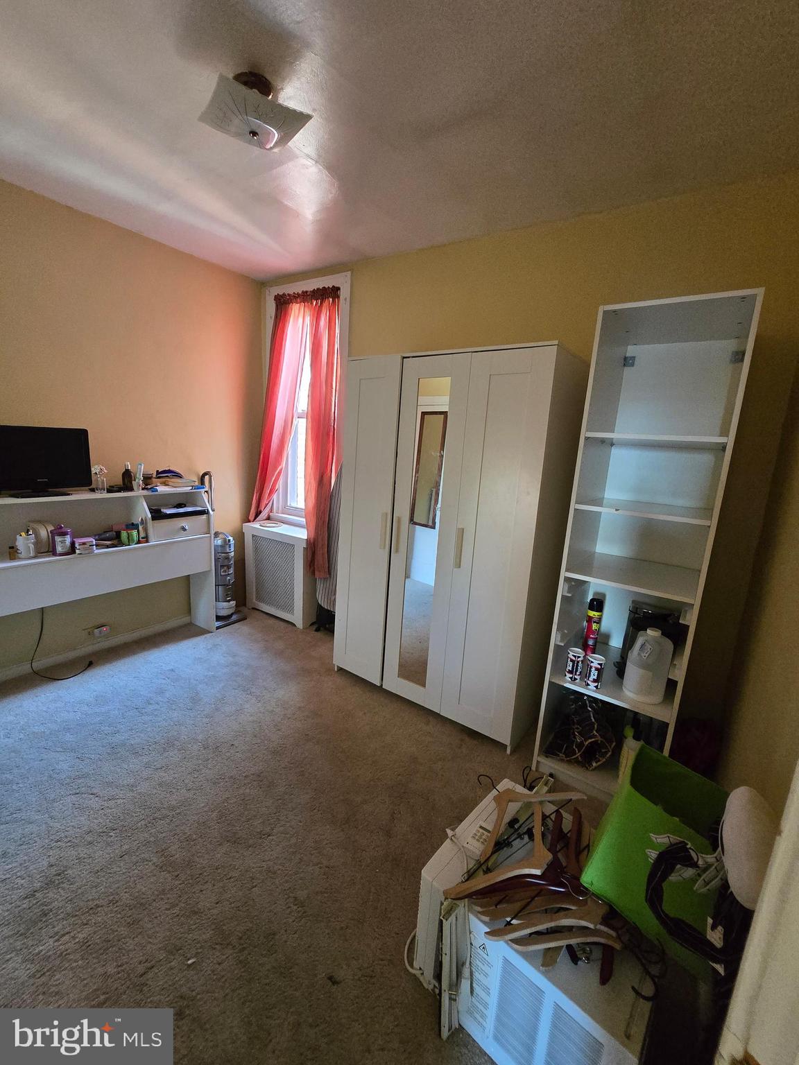 LAWNDALE - Residential