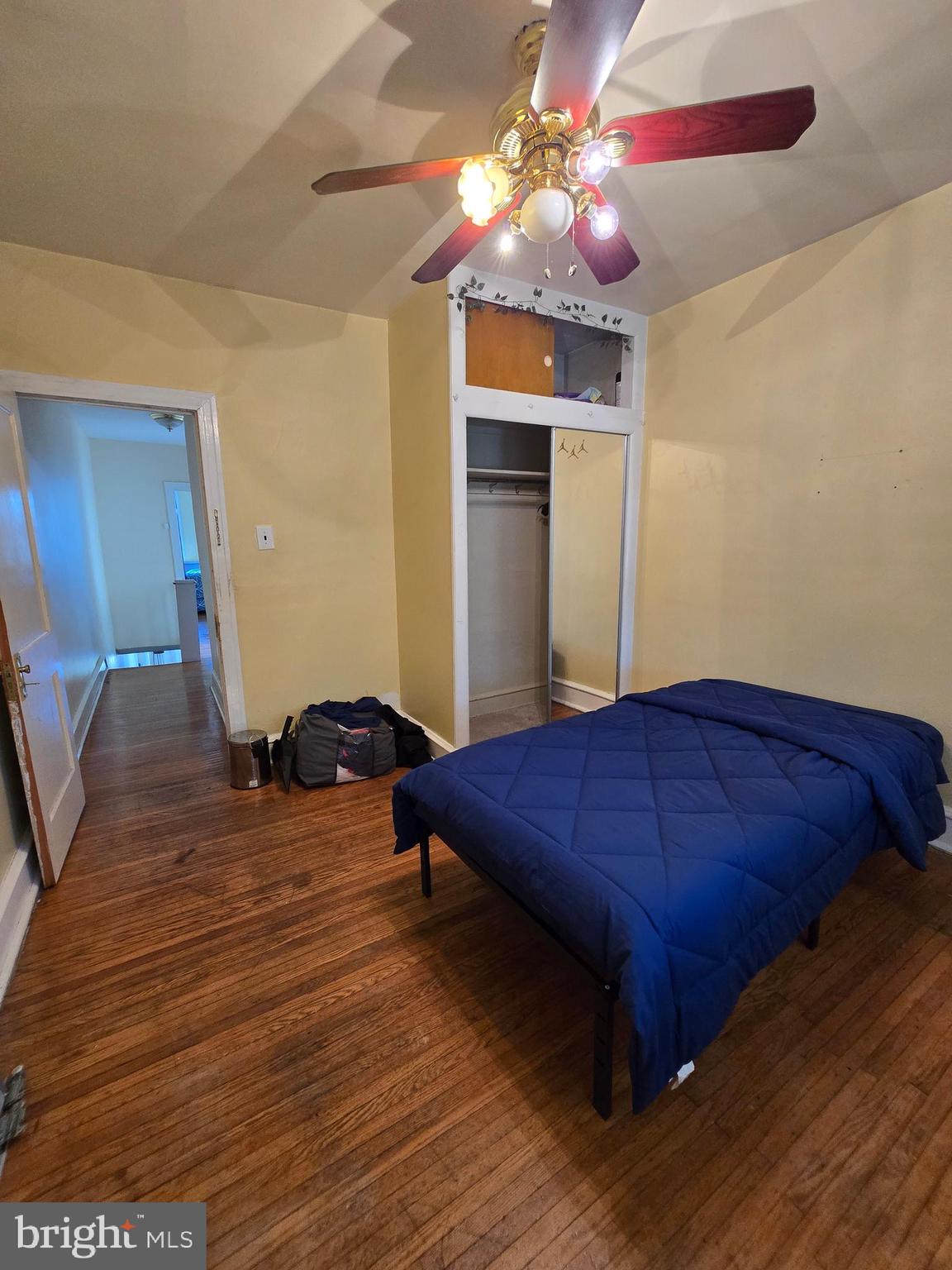 LAWNDALE - Residential