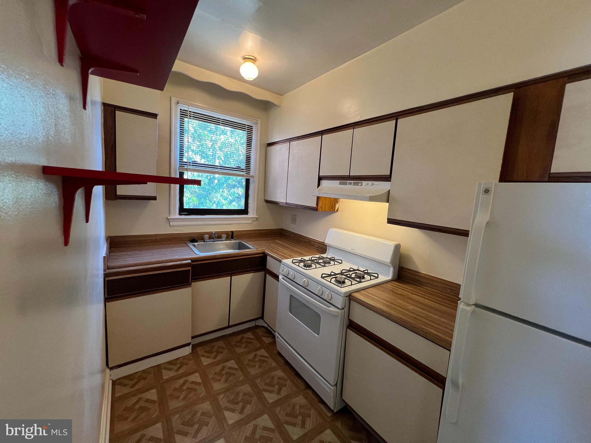 16TH STREET HEIGHTS - Commercial Sale