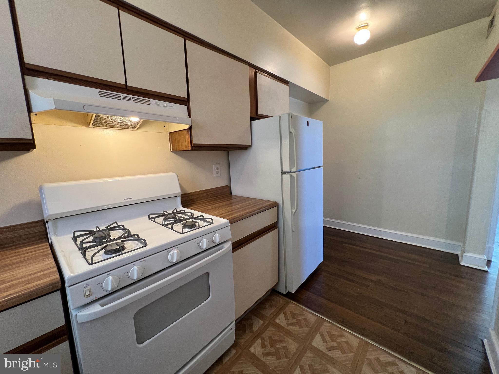 16TH STREET HEIGHTS - Commercial Sale