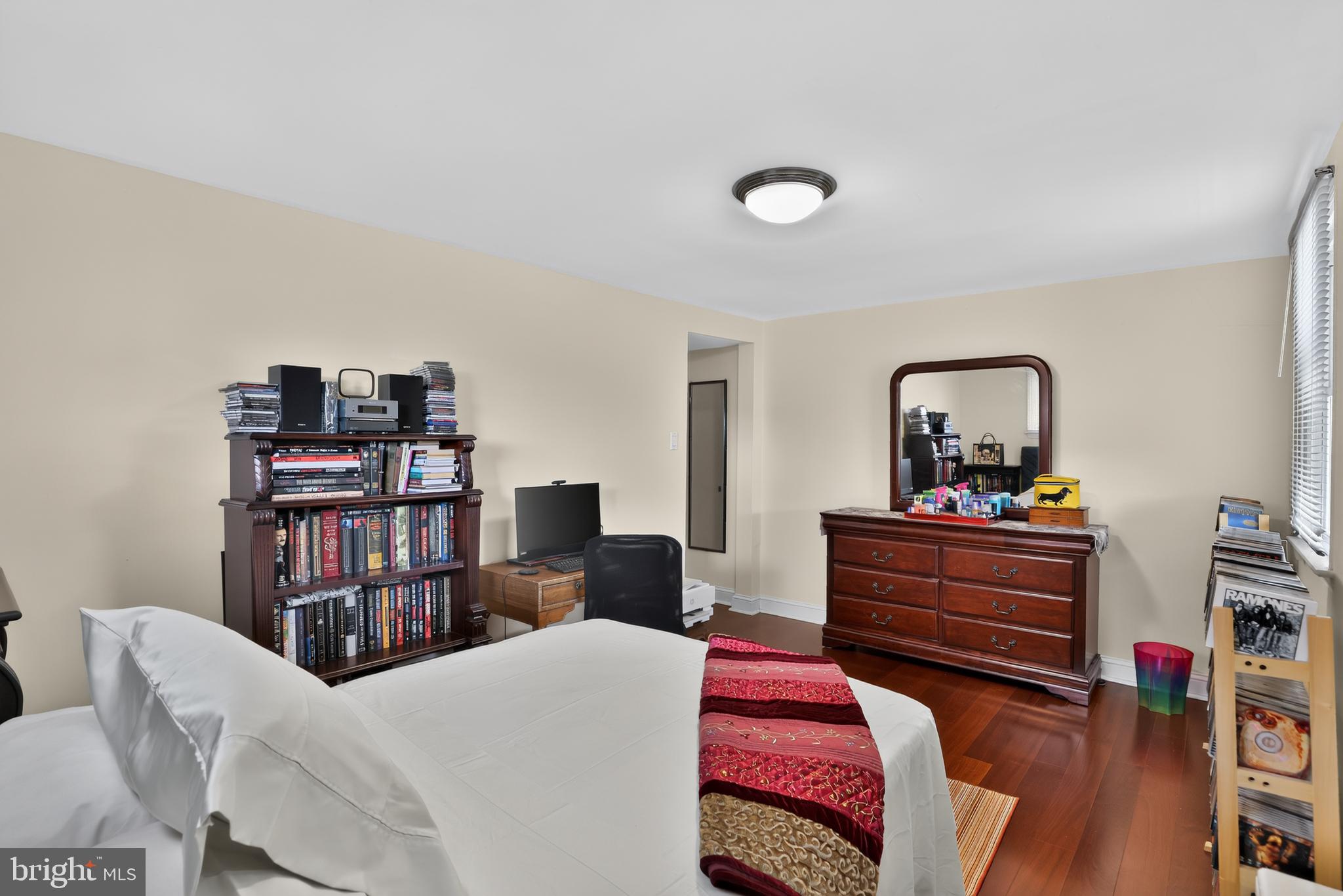 RHAWNHURST - Residential
