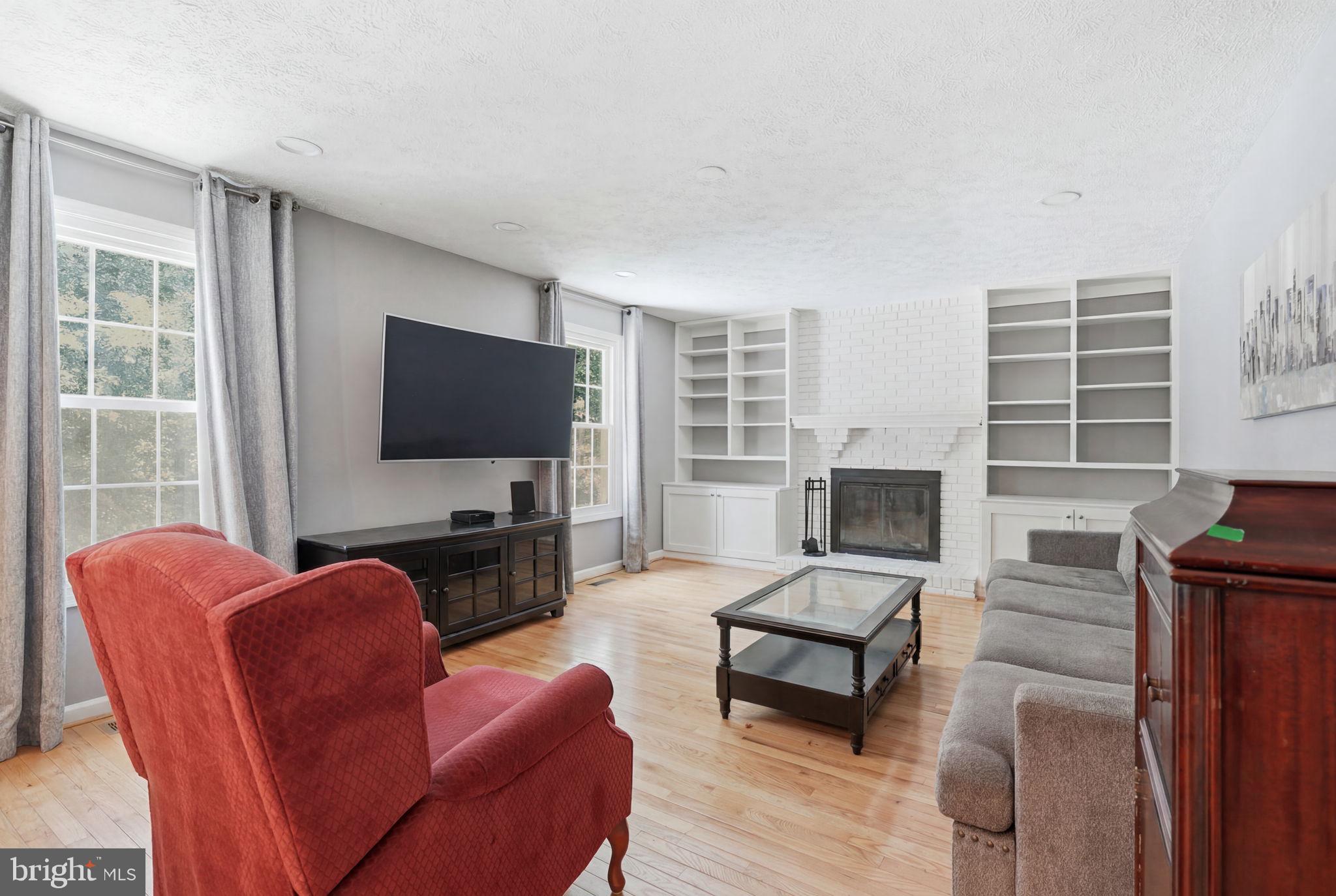 BURKE CENTRE - Residential