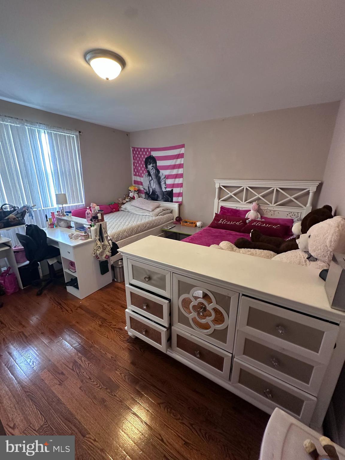 FOX CHASE - Residential