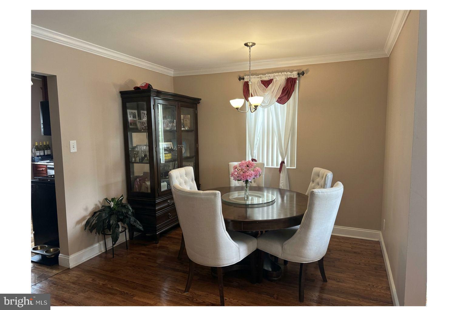 FOX CHASE - Residential